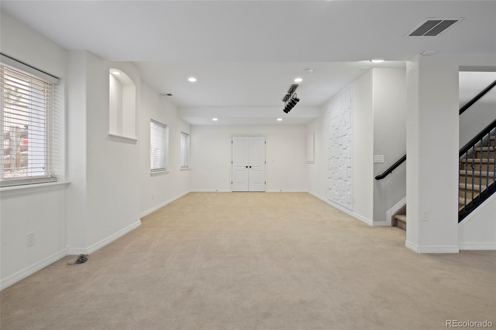 6047 Vacquero Circle