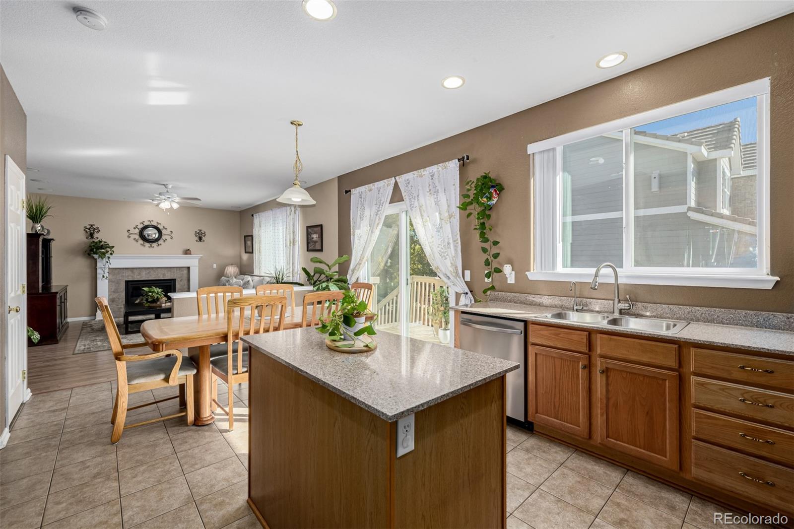 7593 E 130th Circle