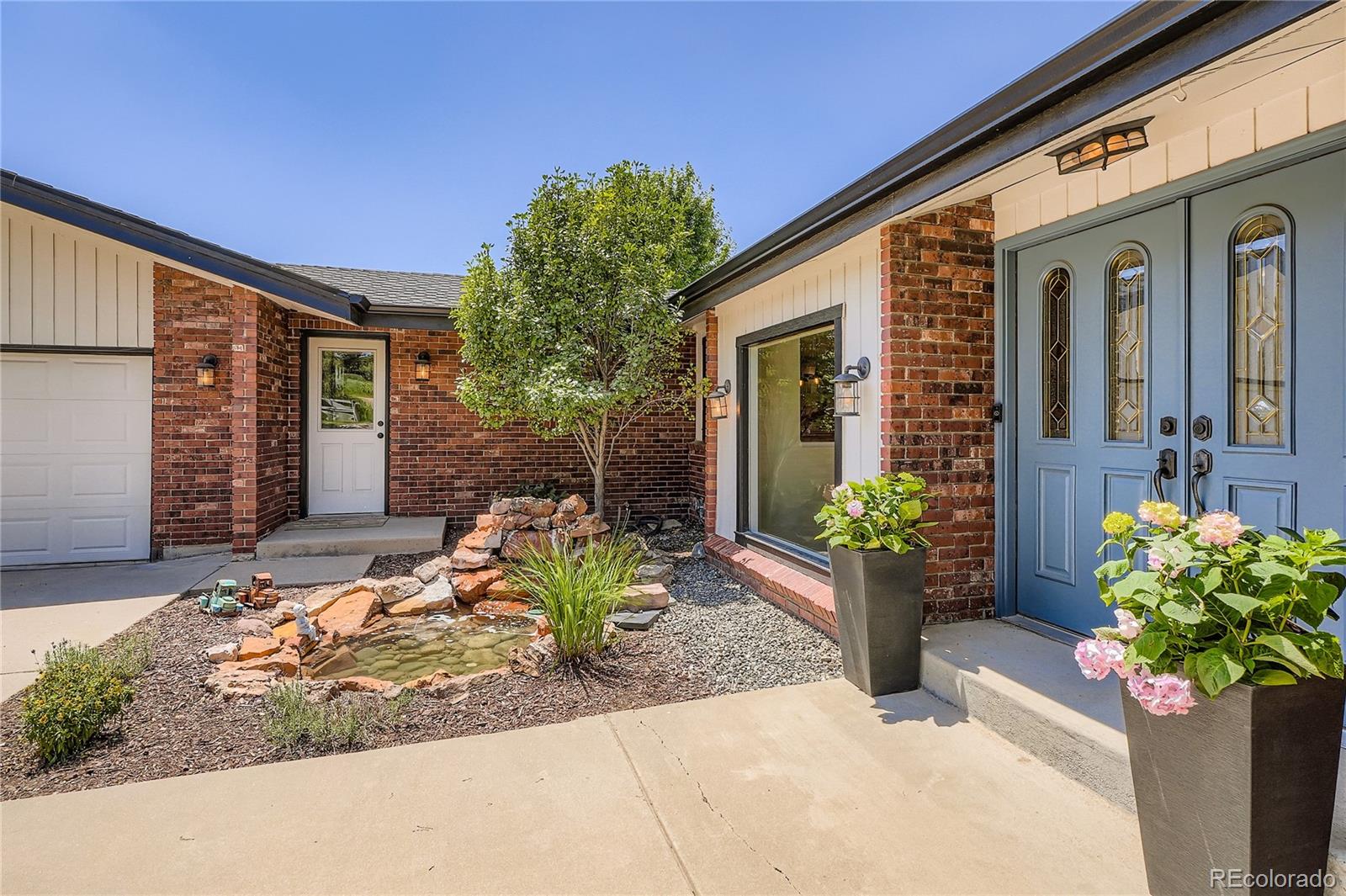 6685 Chalet Circle