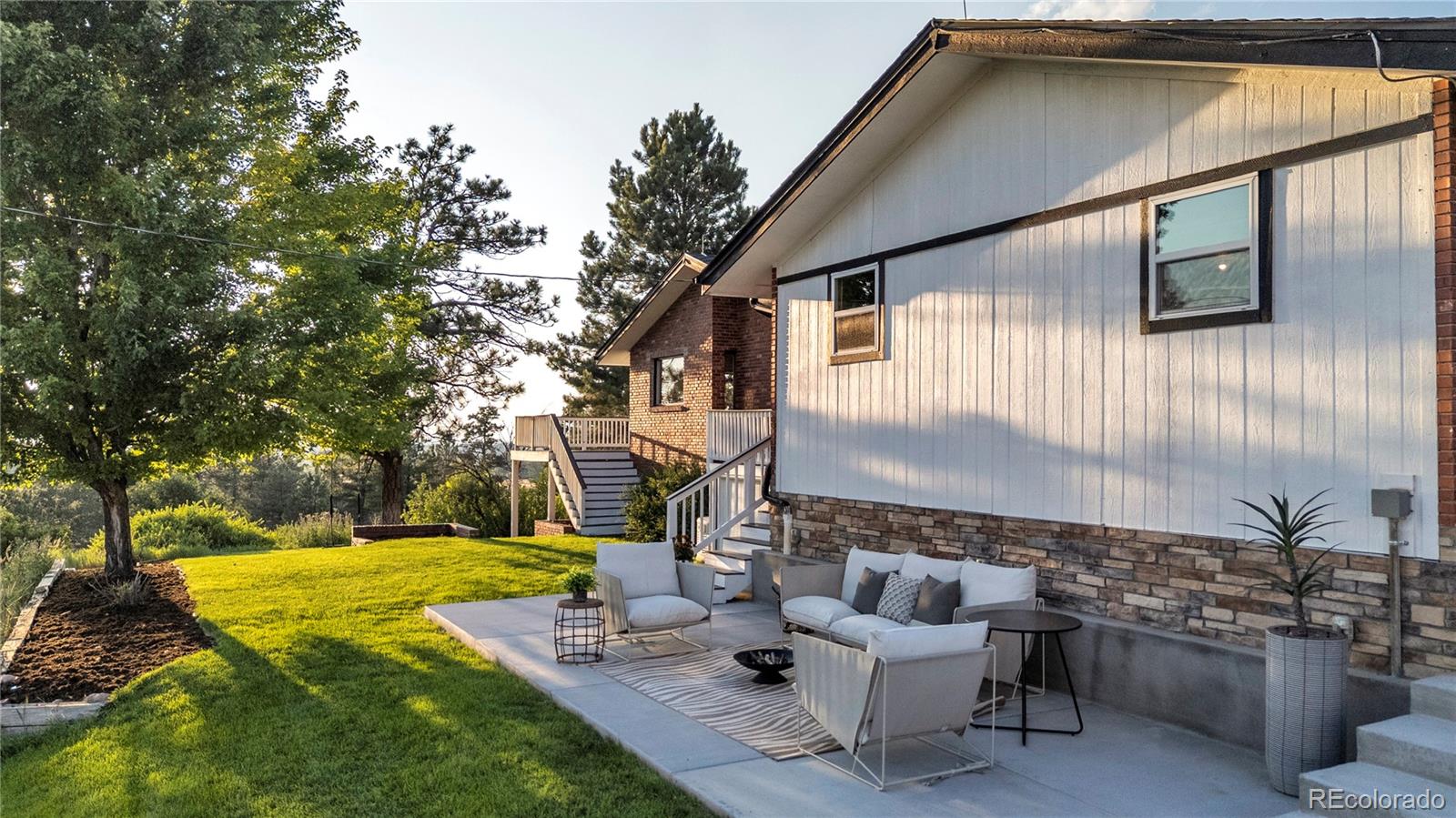 6685 Chalet Circle