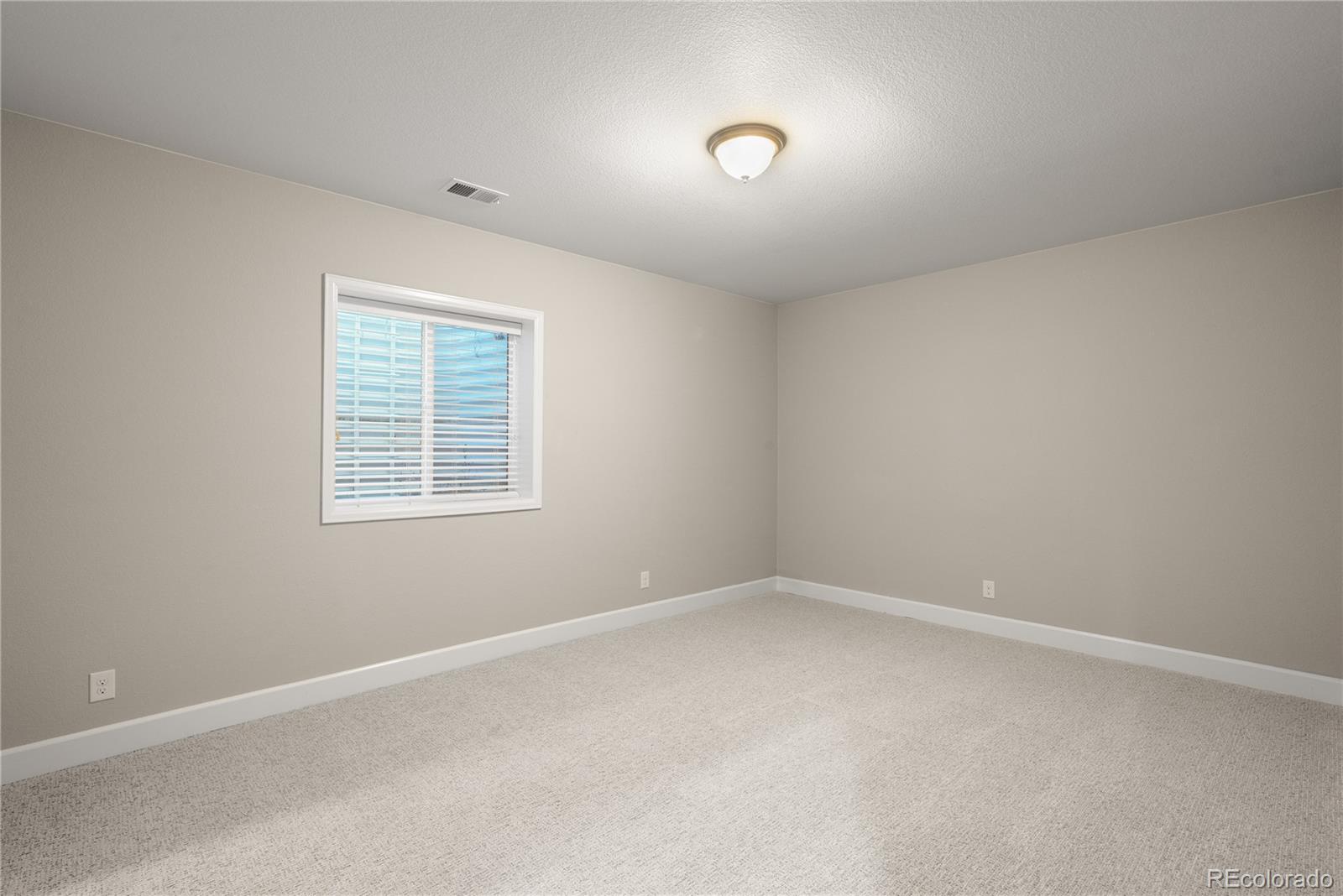9587 Kentwick Circle