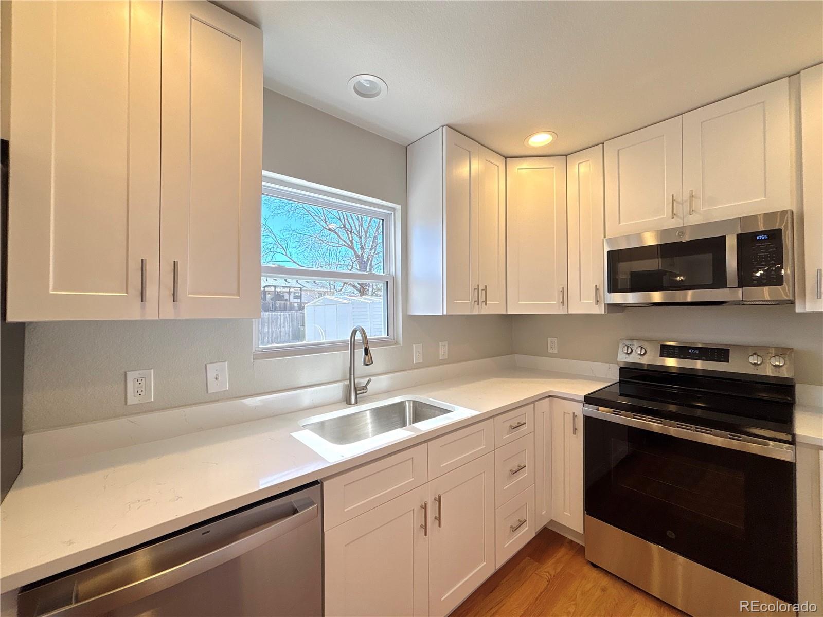 7038 W Frost Place