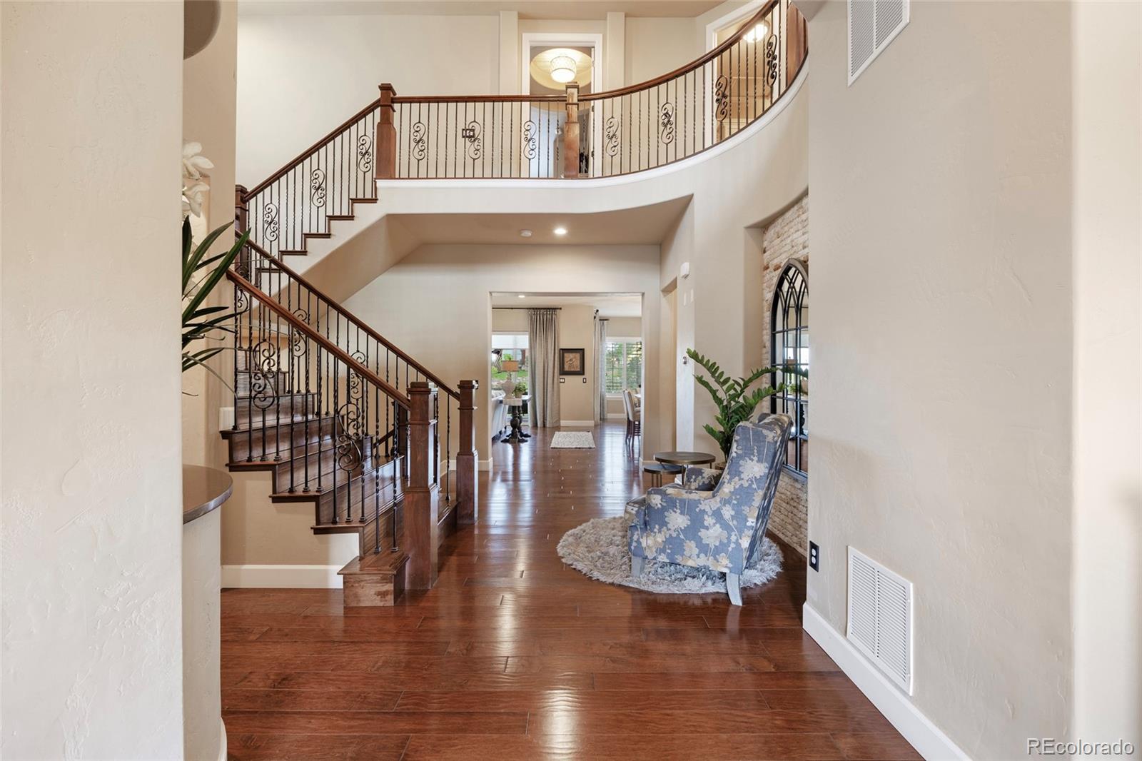 10601 Montecito Drive