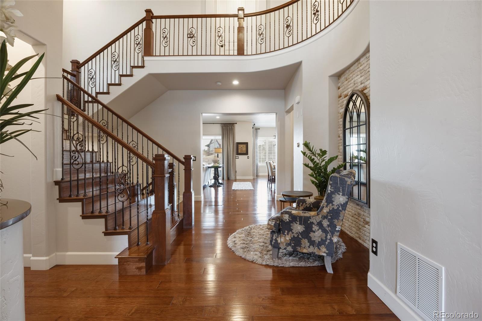 10601 Montecito Drive