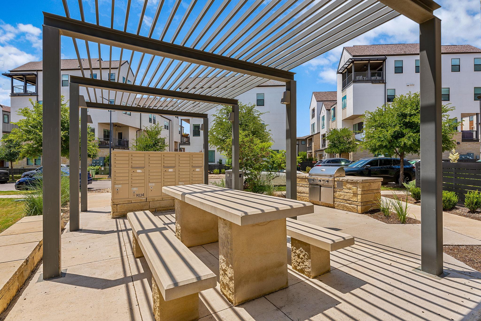 4325 Jackson Ave # 2202