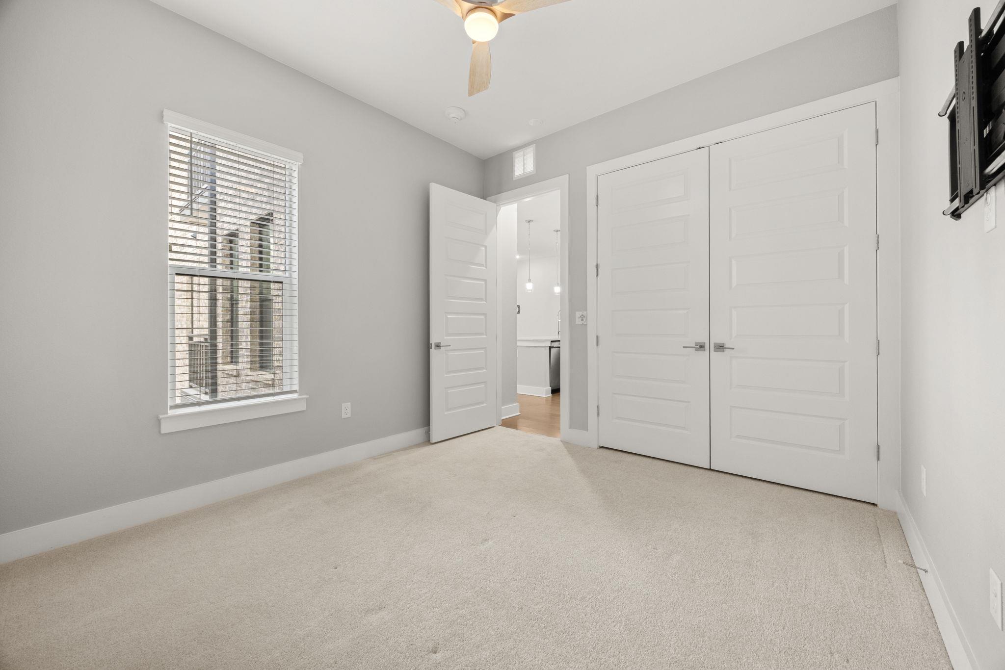 4325 Jackson Ave # 2202