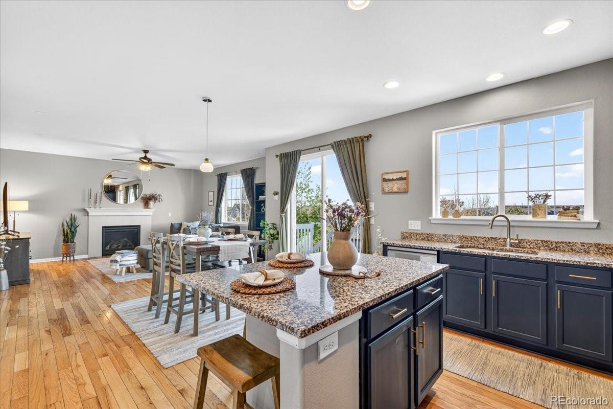 2827 Deerfoot Way