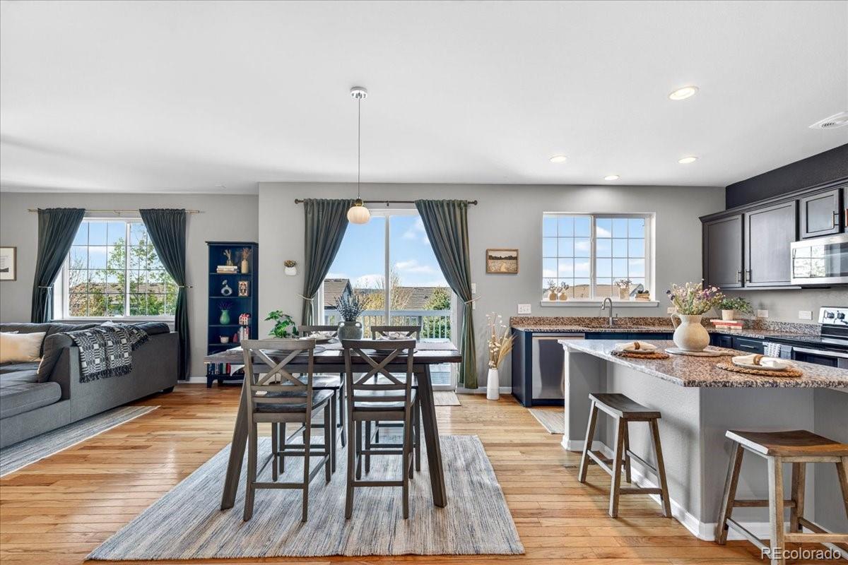 2827 Deerfoot Way