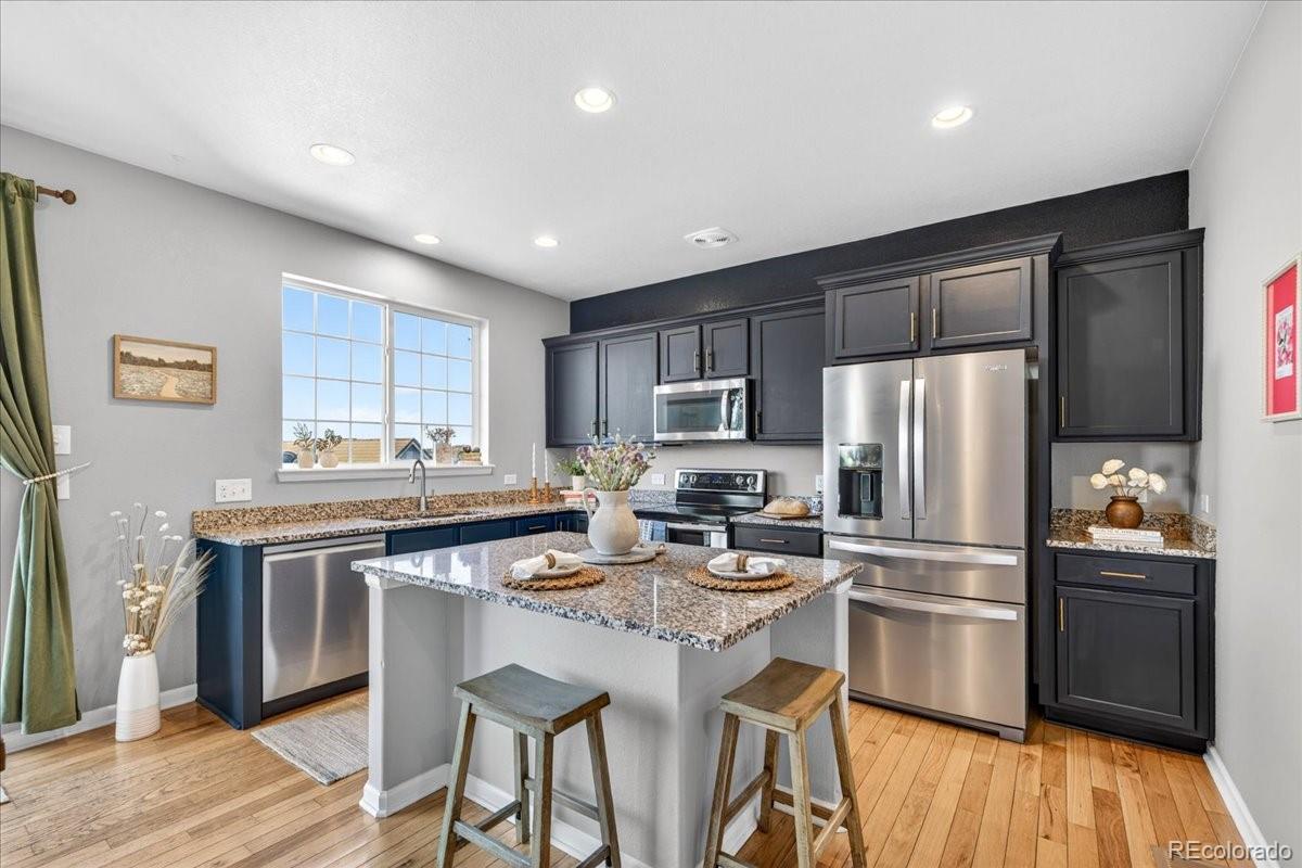2827 Deerfoot Way
