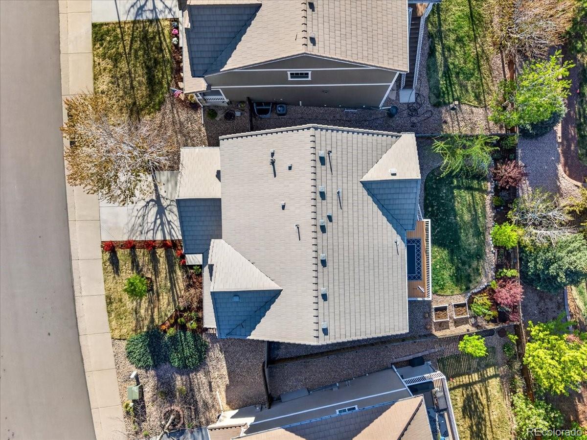 2827 Deerfoot Way