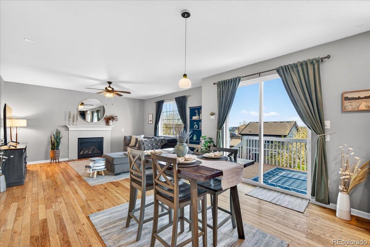 2827 Deerfoot Way