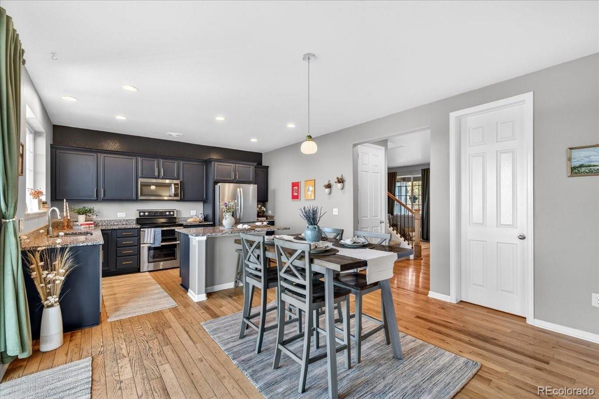 2827 Deerfoot Way