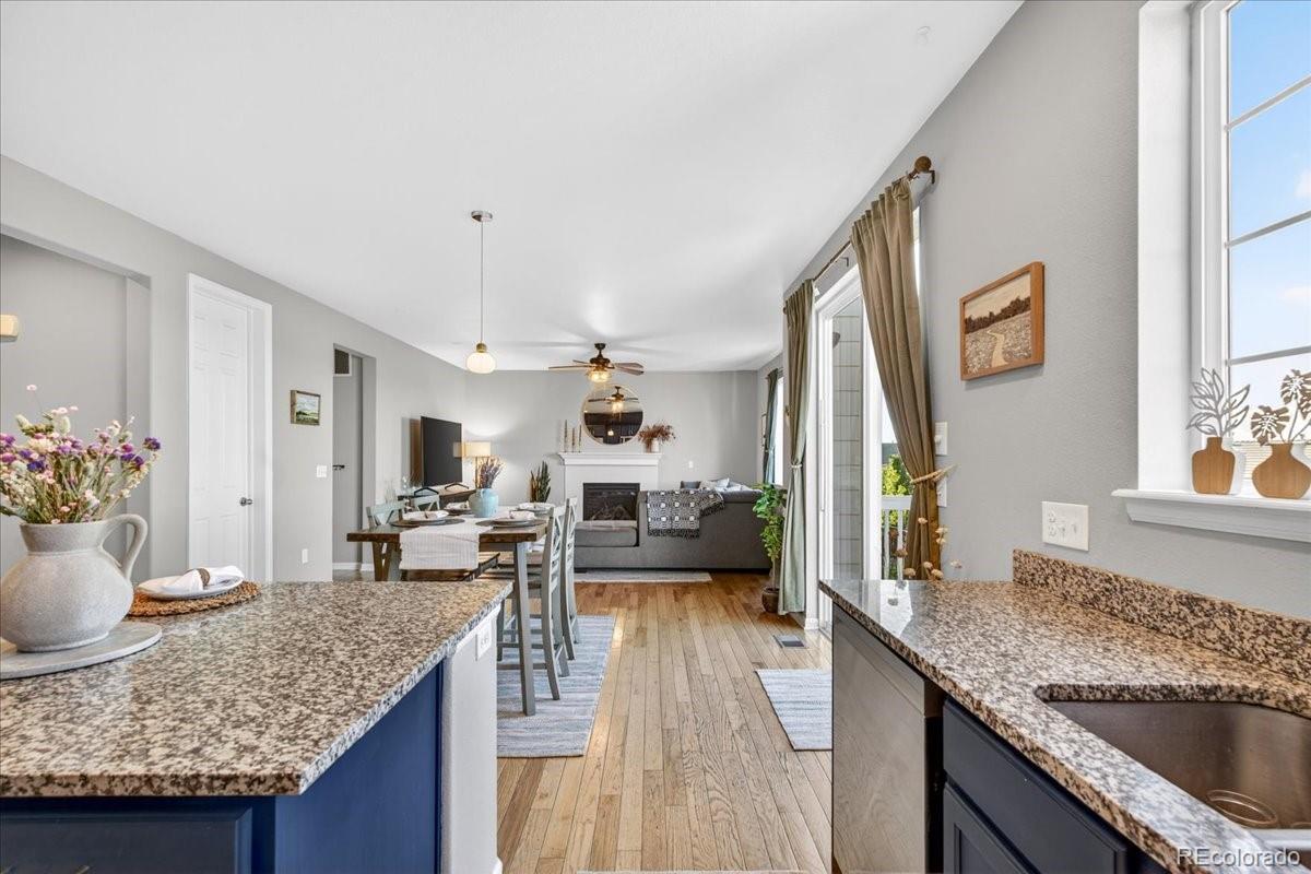 2827 Deerfoot Way