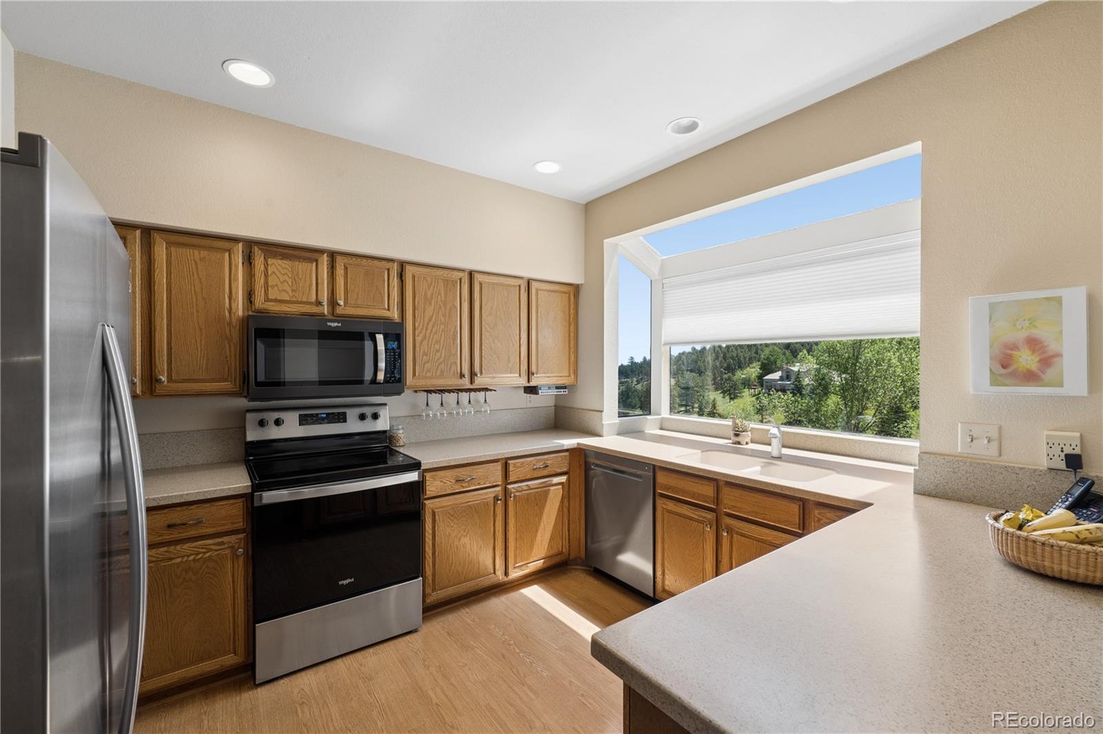 752 Ridgeside Drive