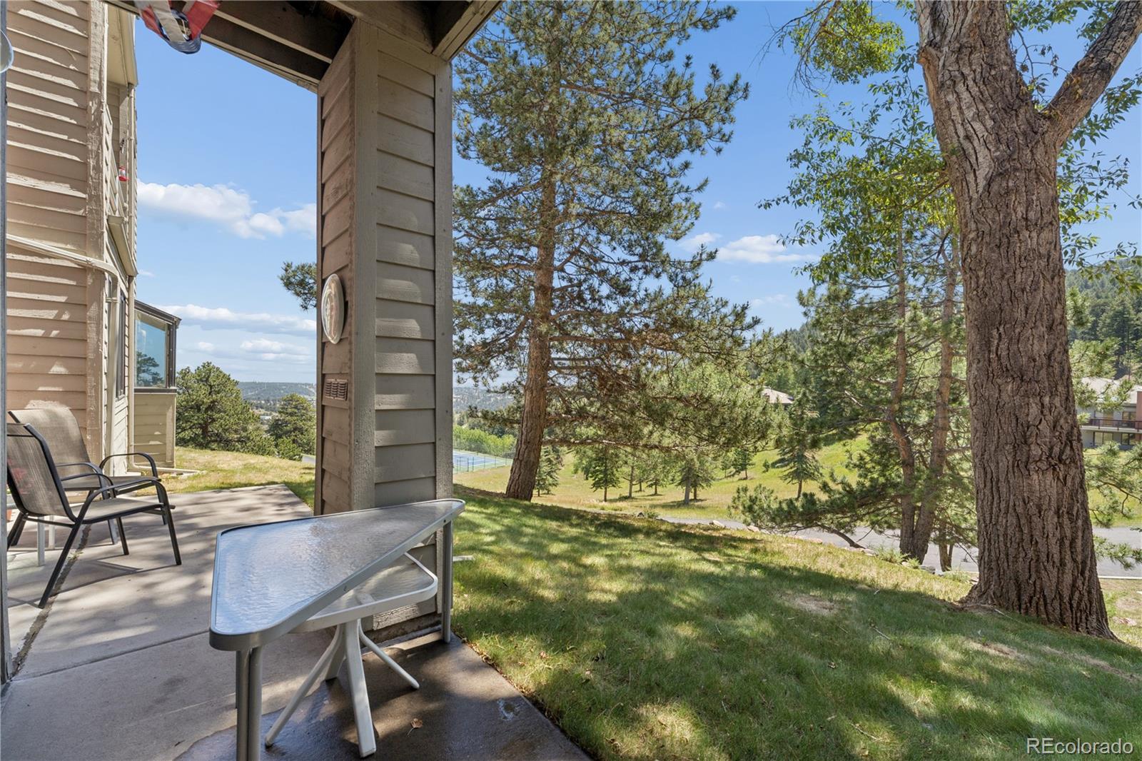 752 Ridgeside Drive