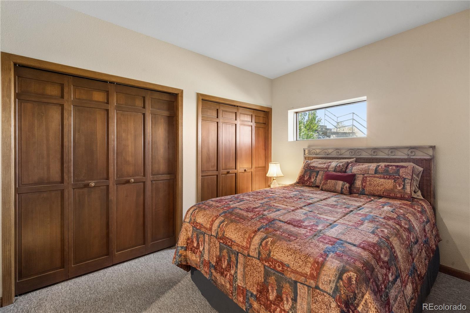 752 Ridgeside Drive