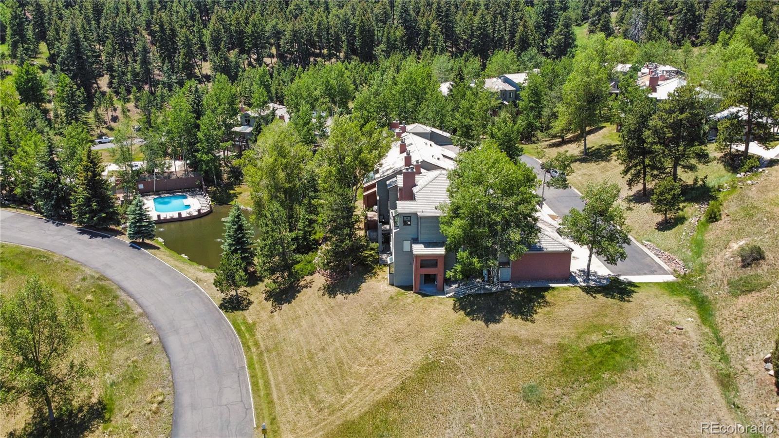 752 Ridgeside Drive