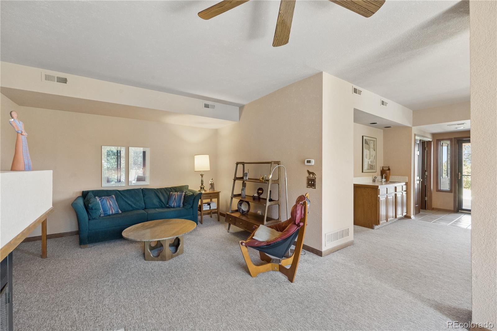 752 Ridgeside Drive