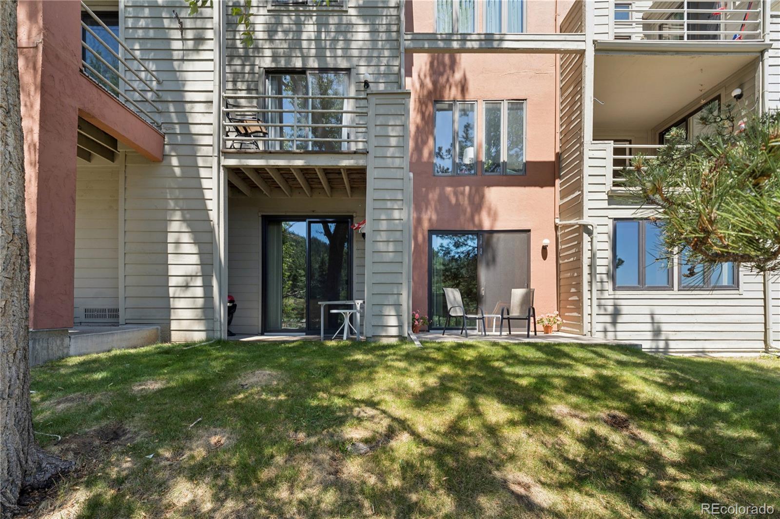752 Ridgeside Drive