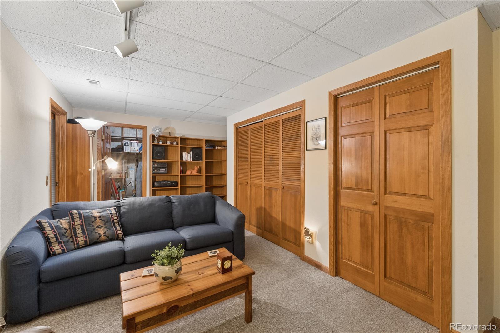 752 Ridgeside Drive
