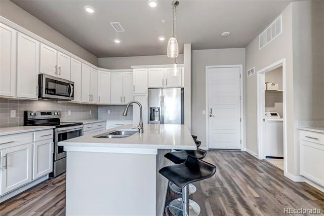 400 E Fremont Place Unit: 404