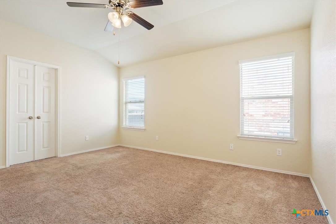 5807 Ambrose Circle