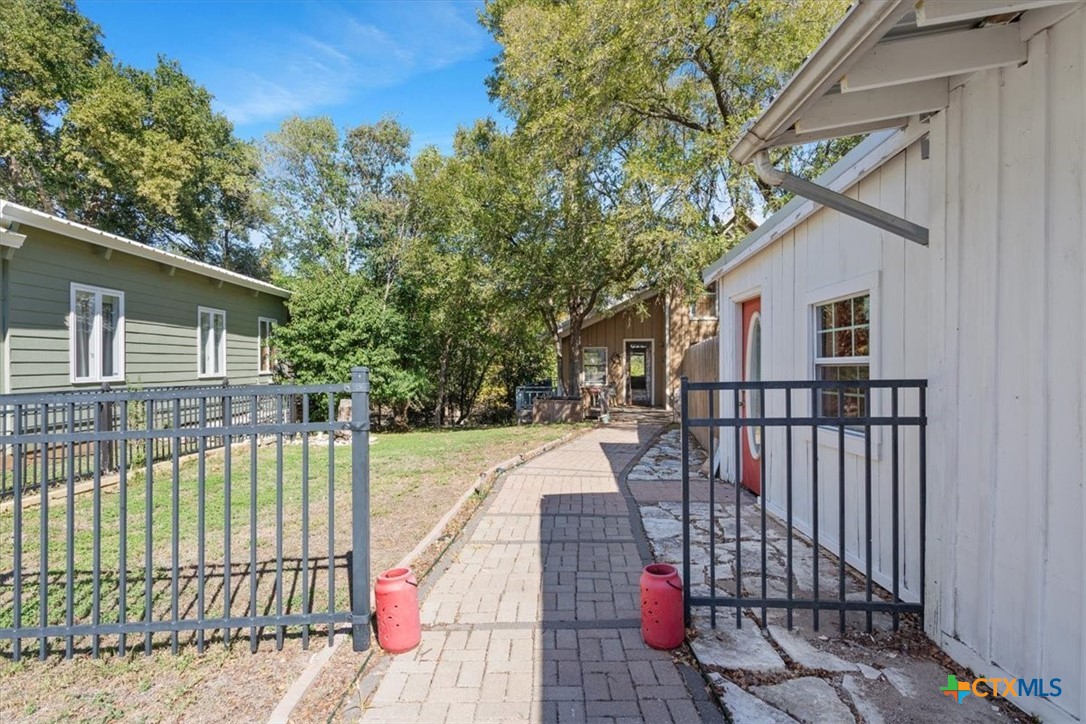 20 Rock Creek Drive