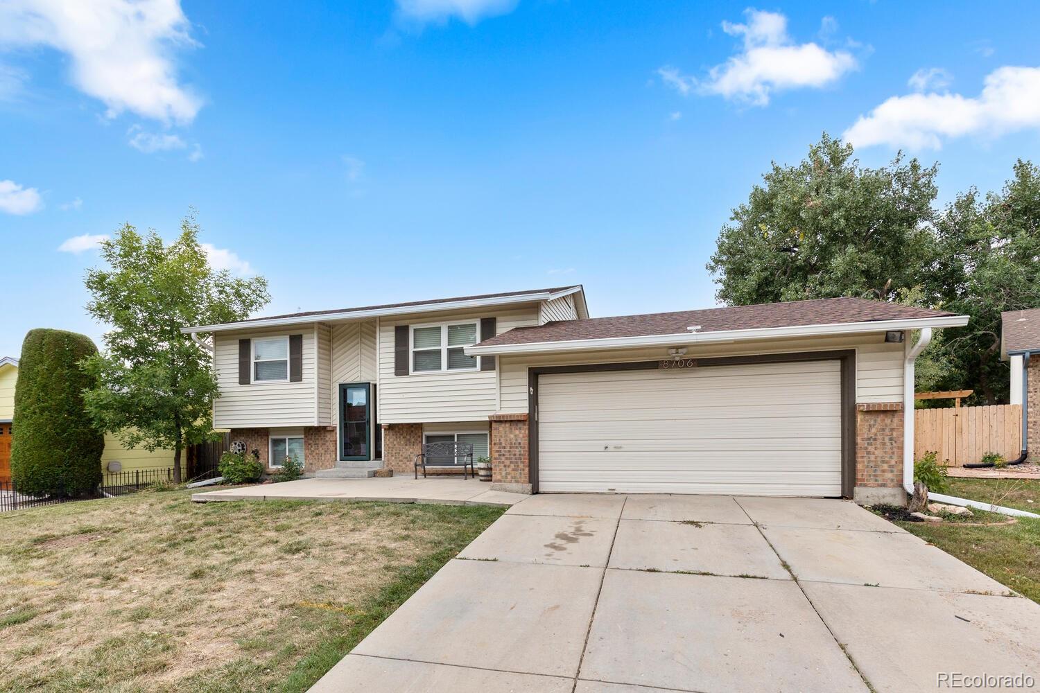 8706 W 86th Drive