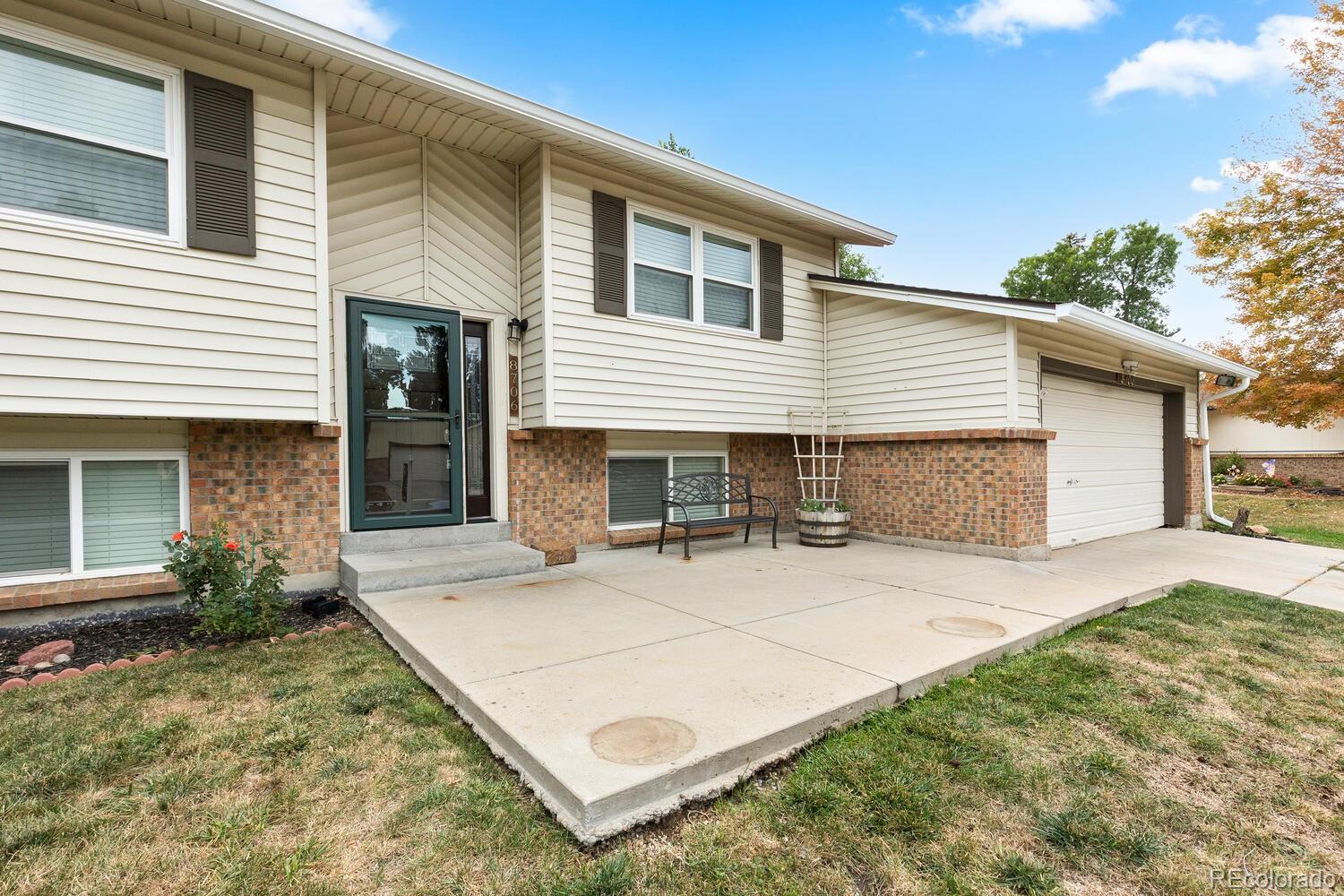 8706 W 86th Drive