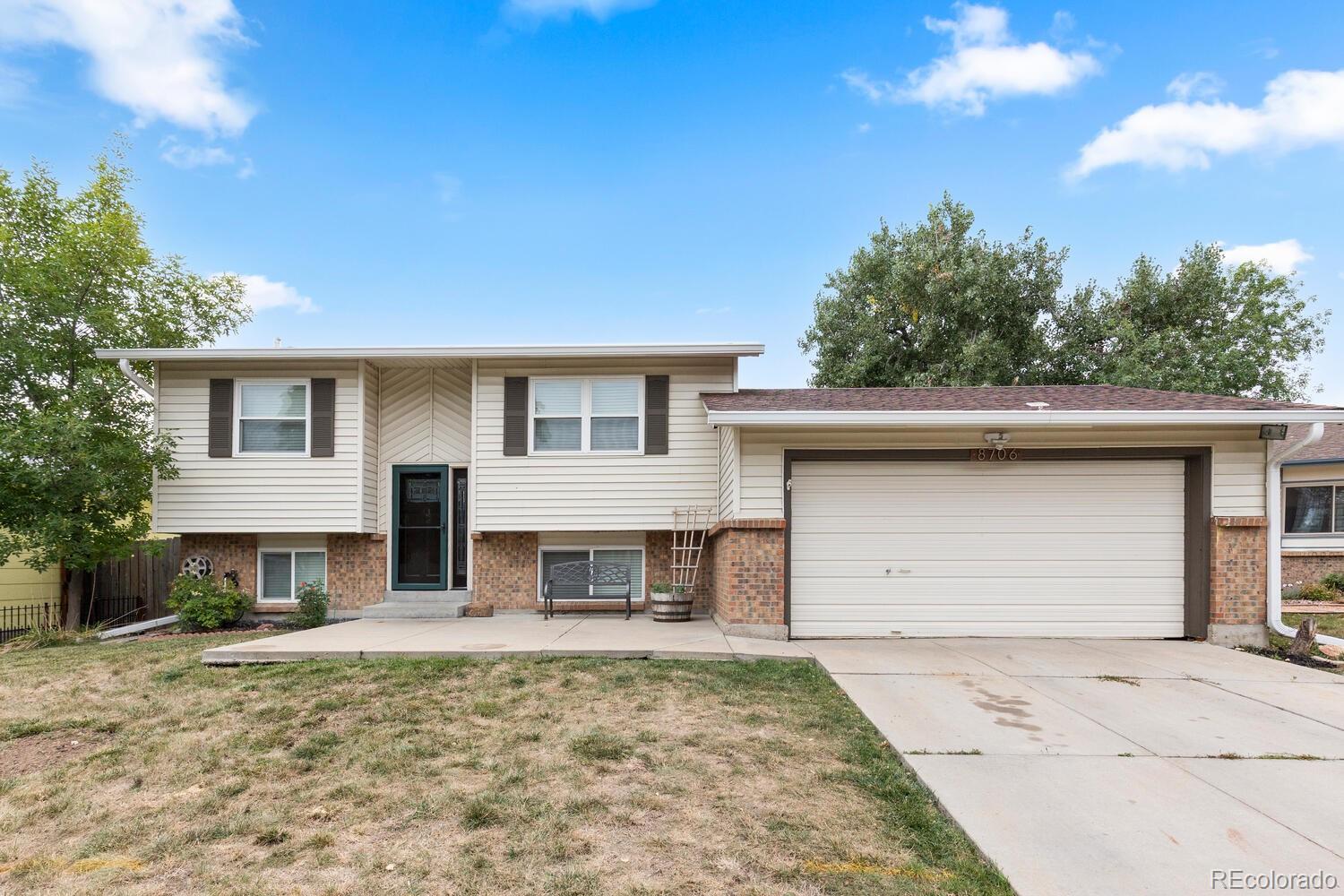 8706 W 86th Drive
