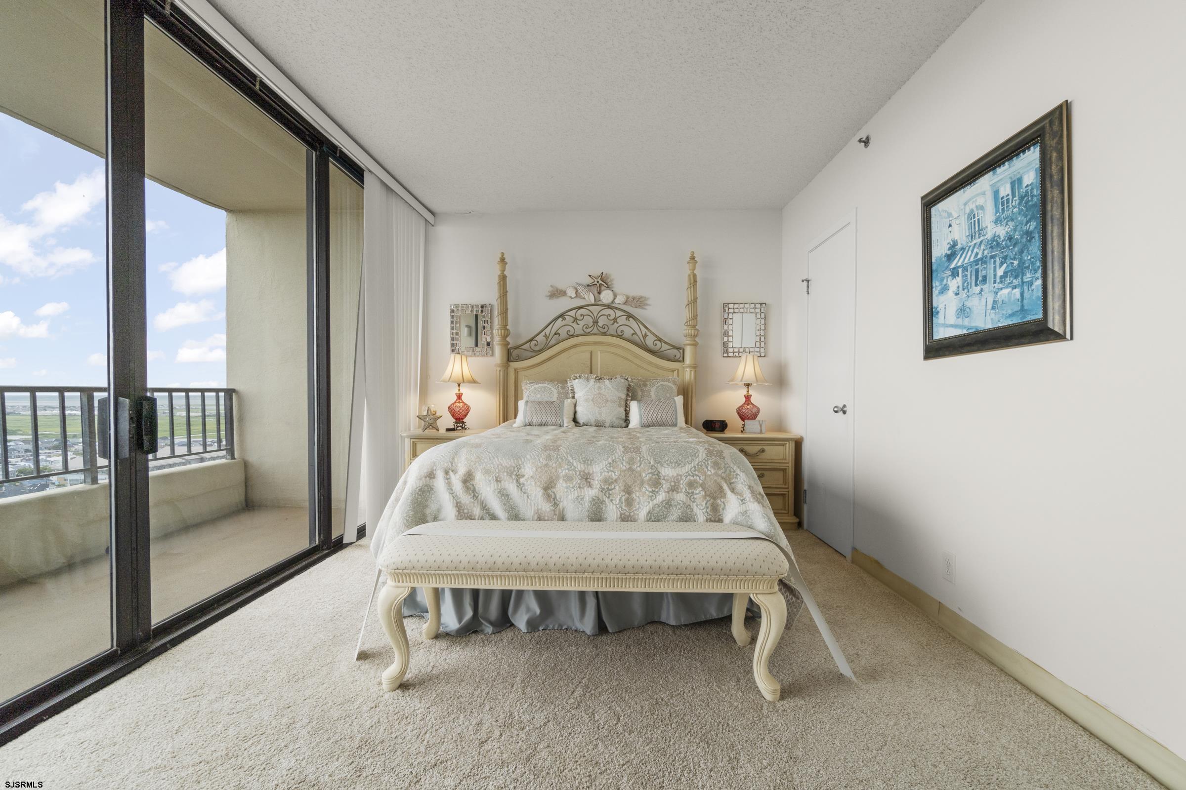 3851 Boardwalk Unit: 2212