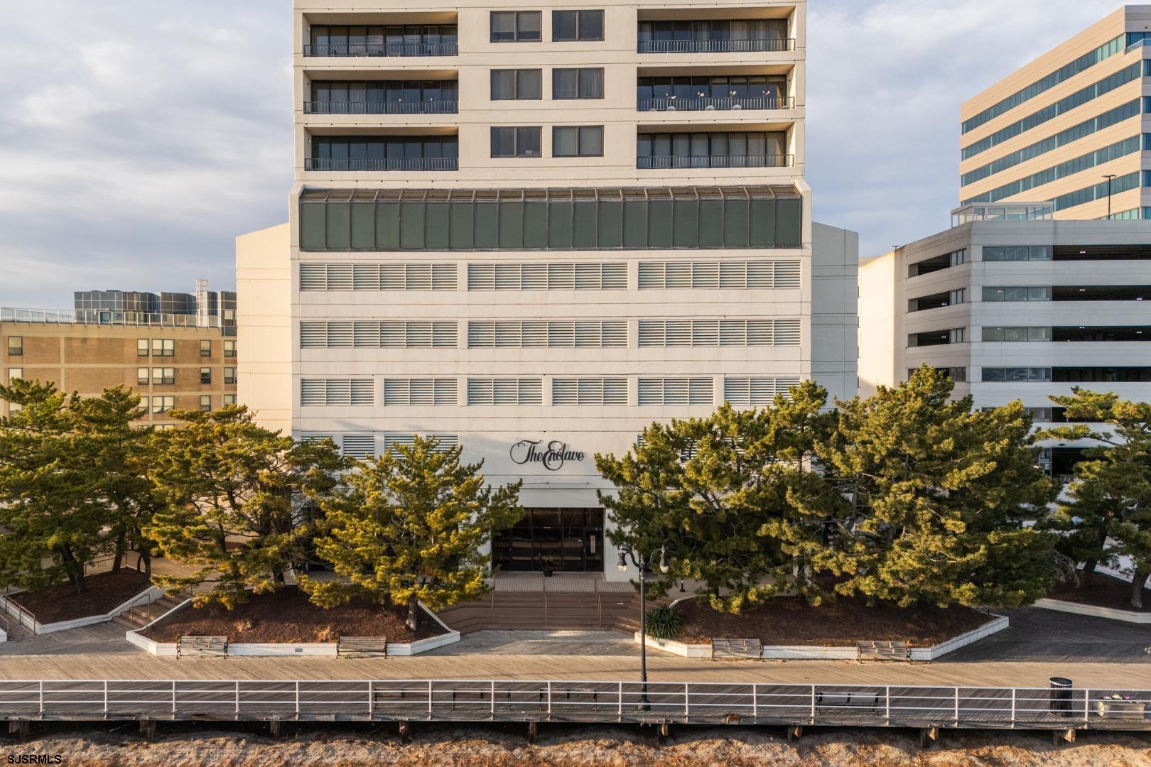 3851 Boardwalk Unit: 2212