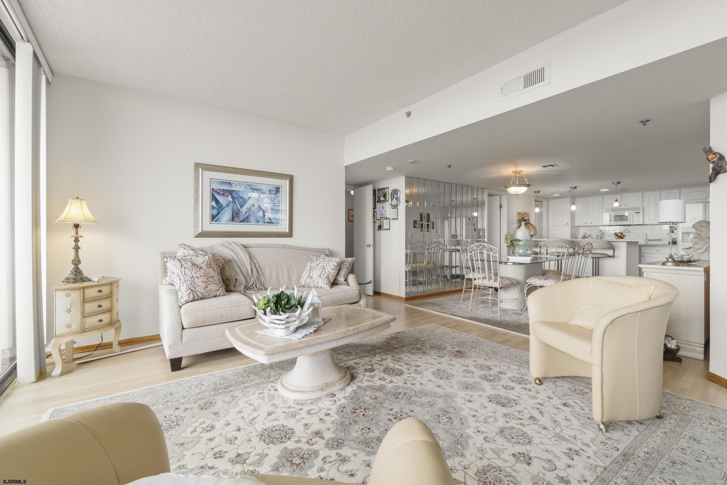 3851 Boardwalk Unit: 2212