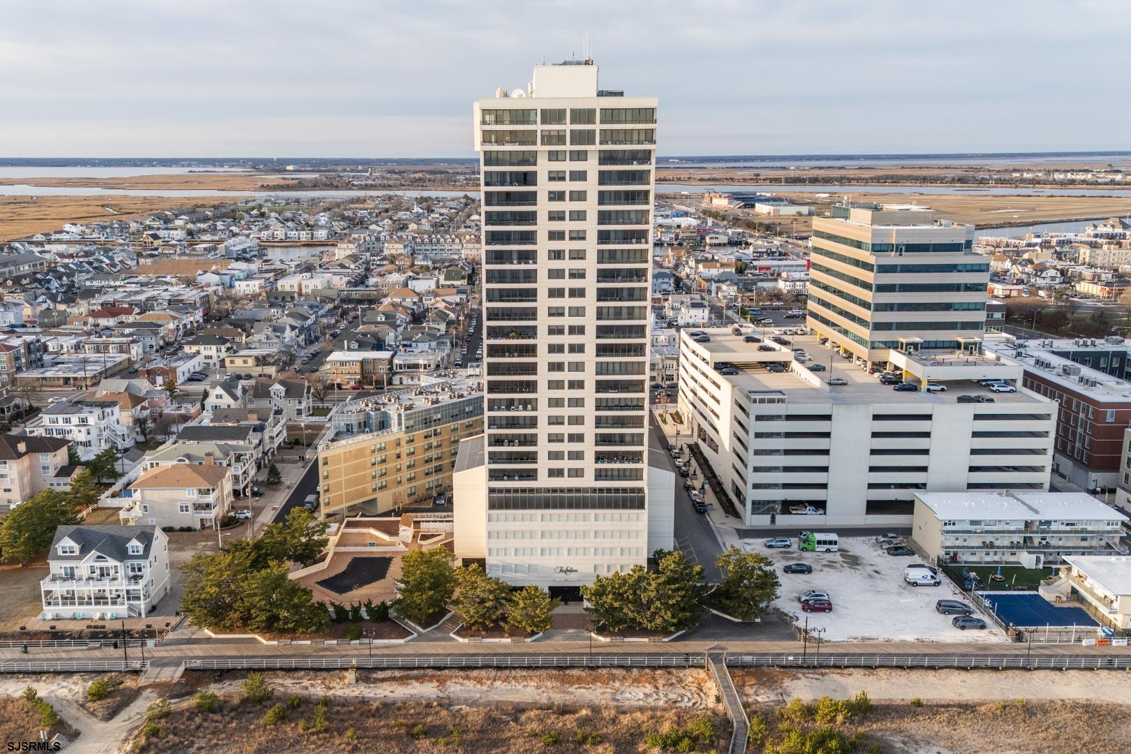 3851 Boardwalk Unit: 2212