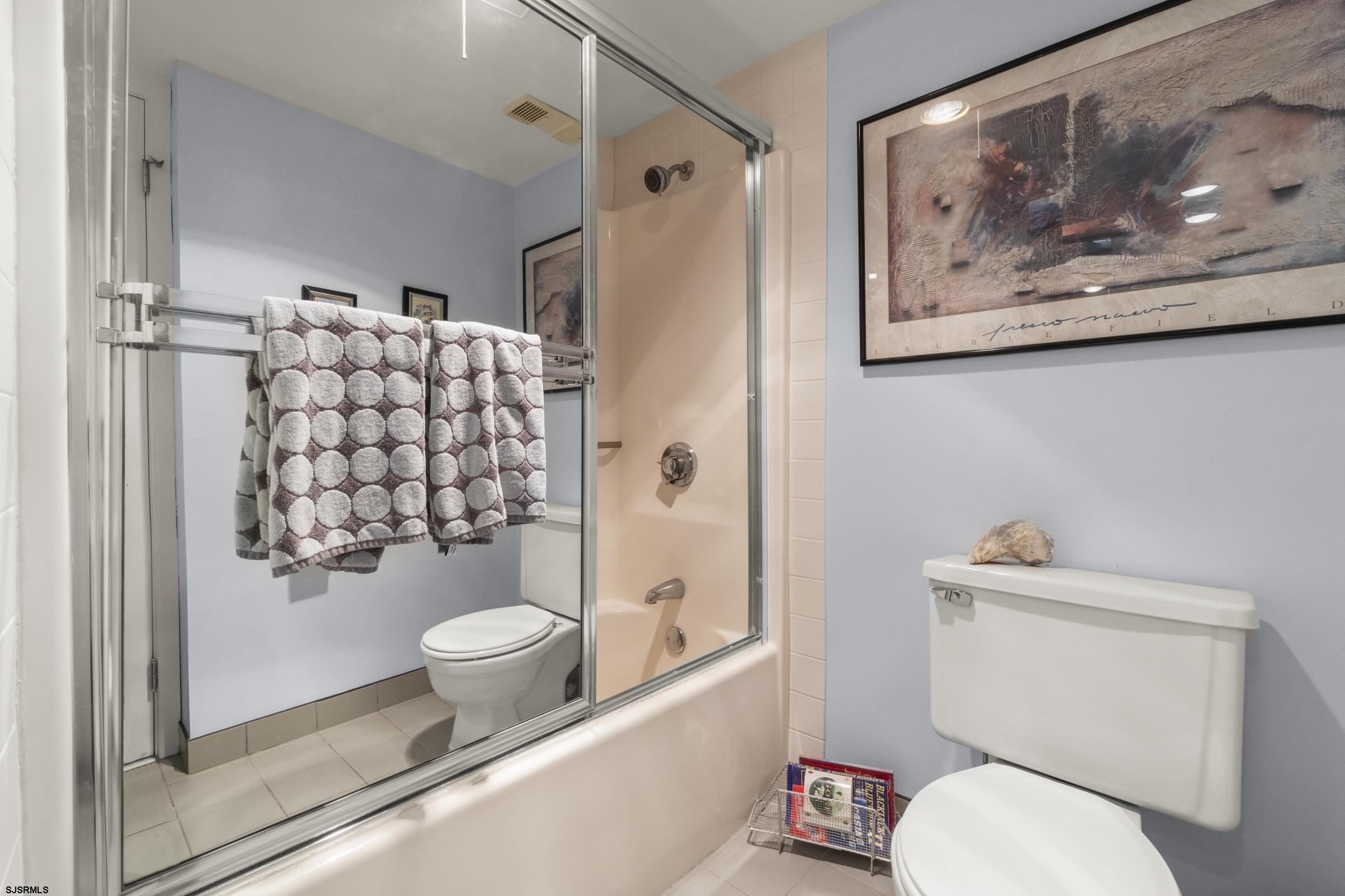 3851 Boardwalk Unit: 2212