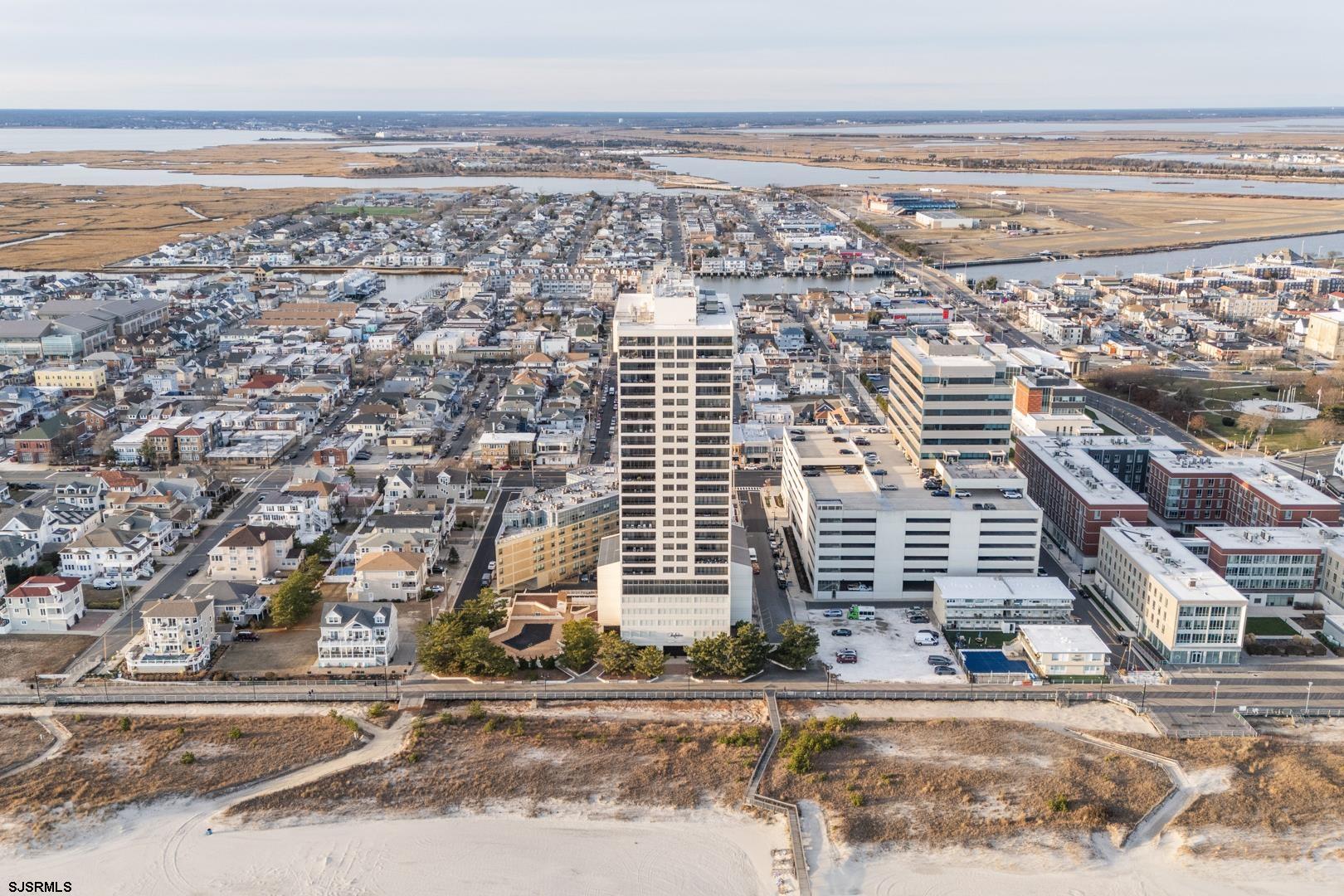 3851 Boardwalk Unit: 2212