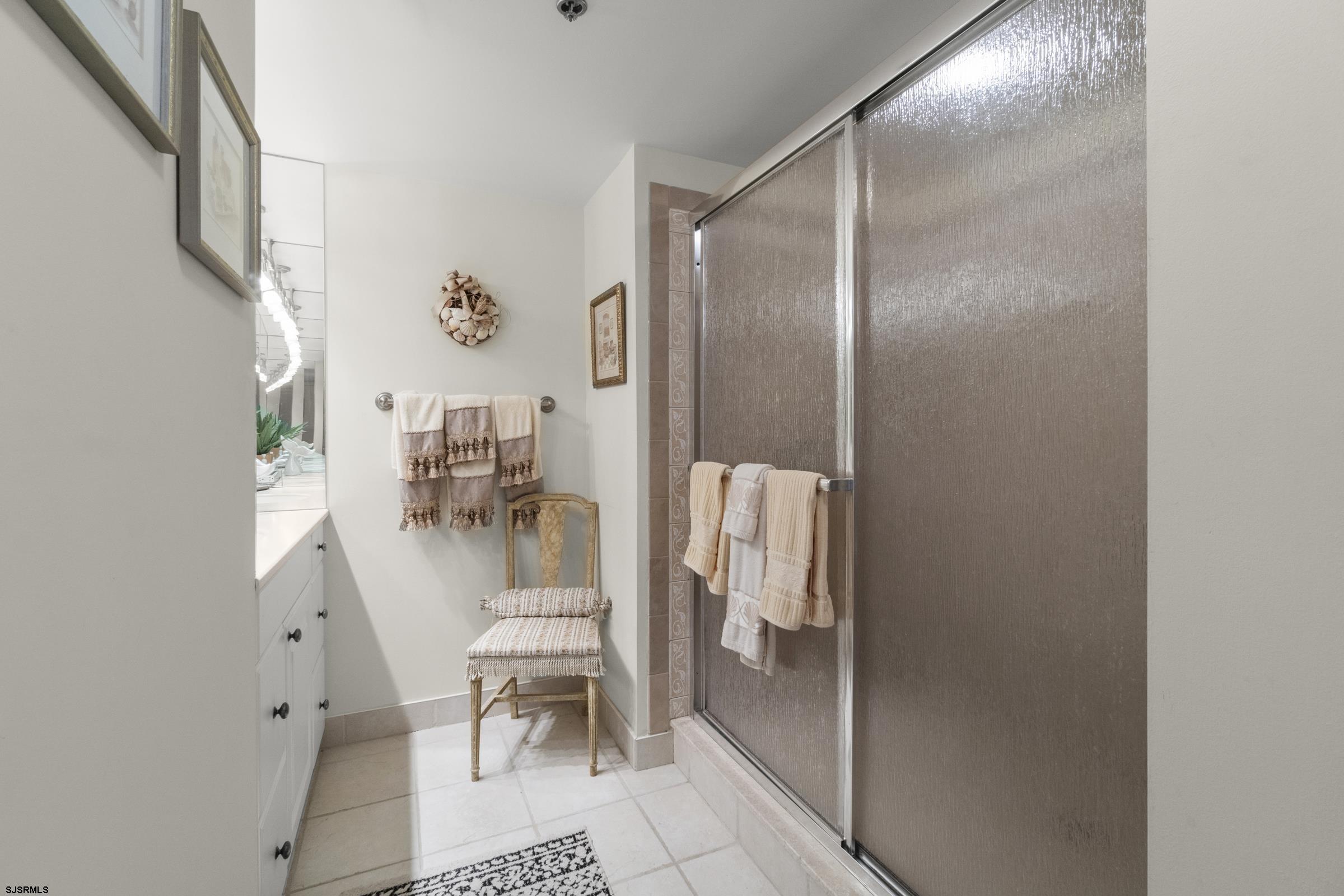 3851 Boardwalk Unit: 2212