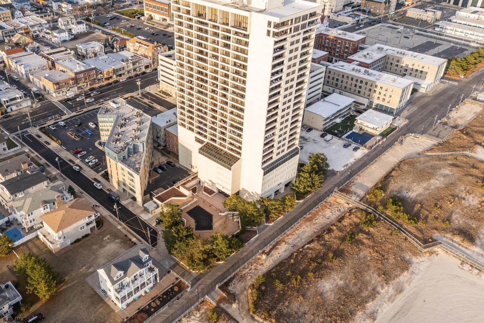 3851 Boardwalk Unit: 2212