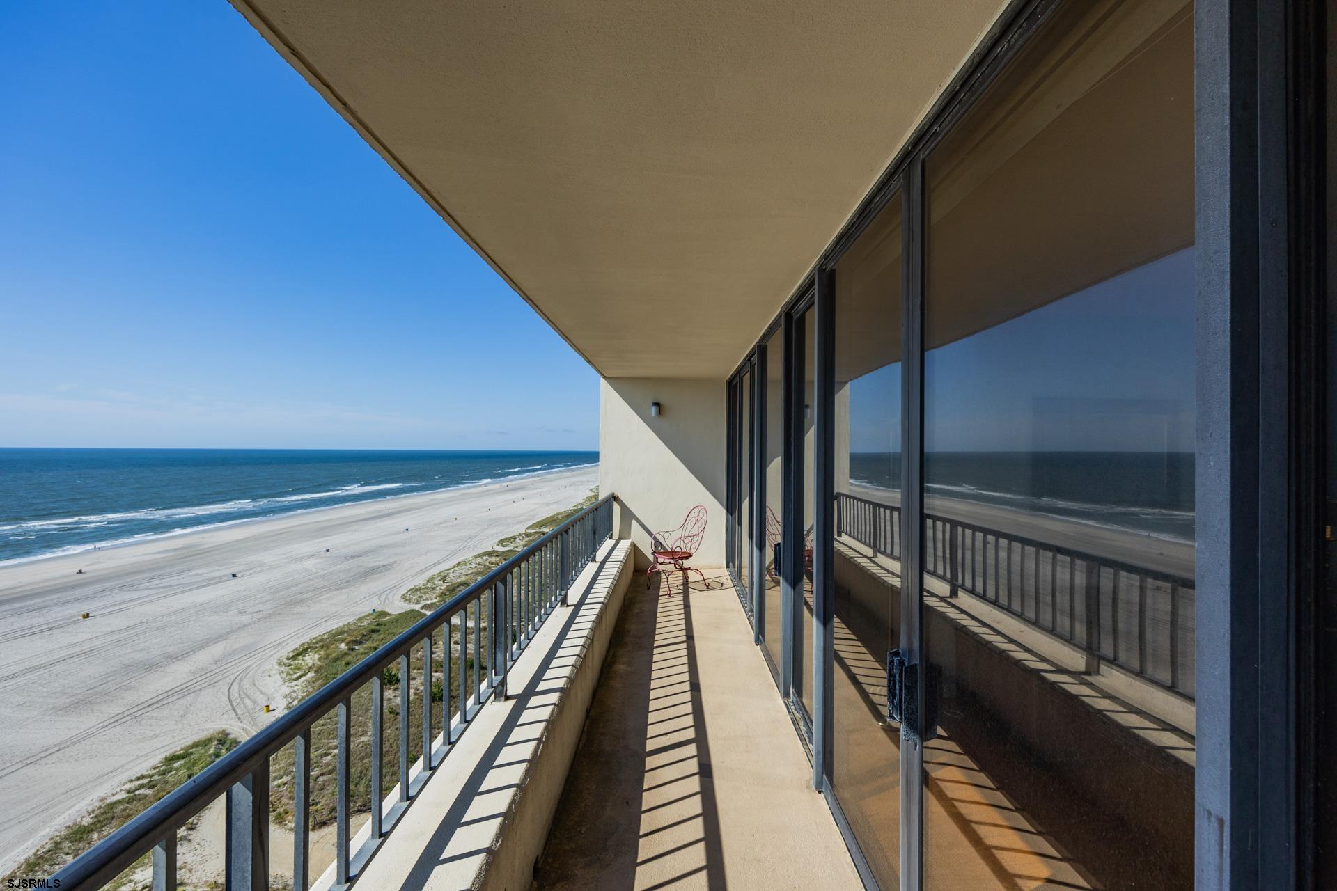 3851 Boardwalk Unit: 1502