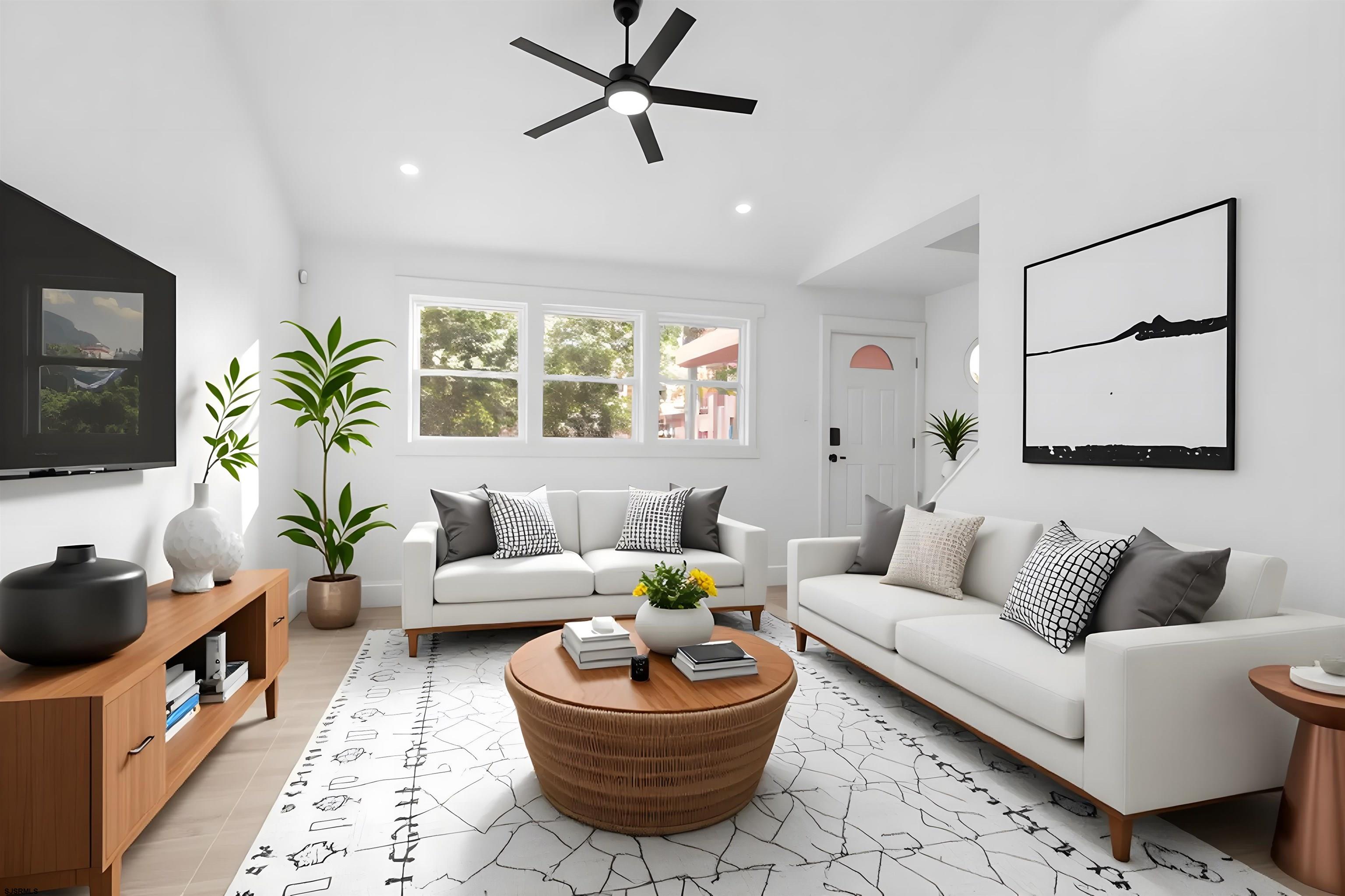 811 N Burghley Ave Ave