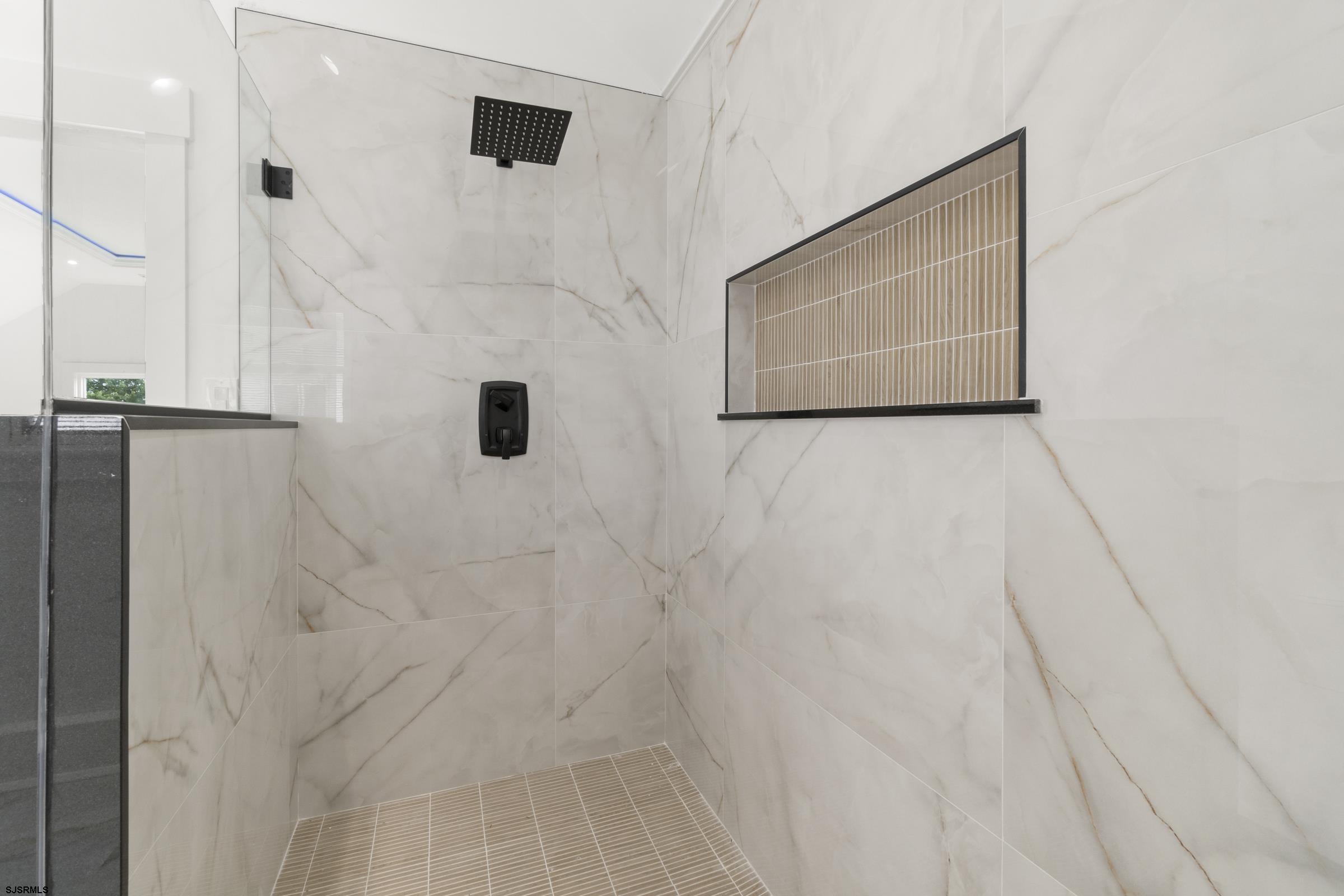 811 N Burghley Ave Ave