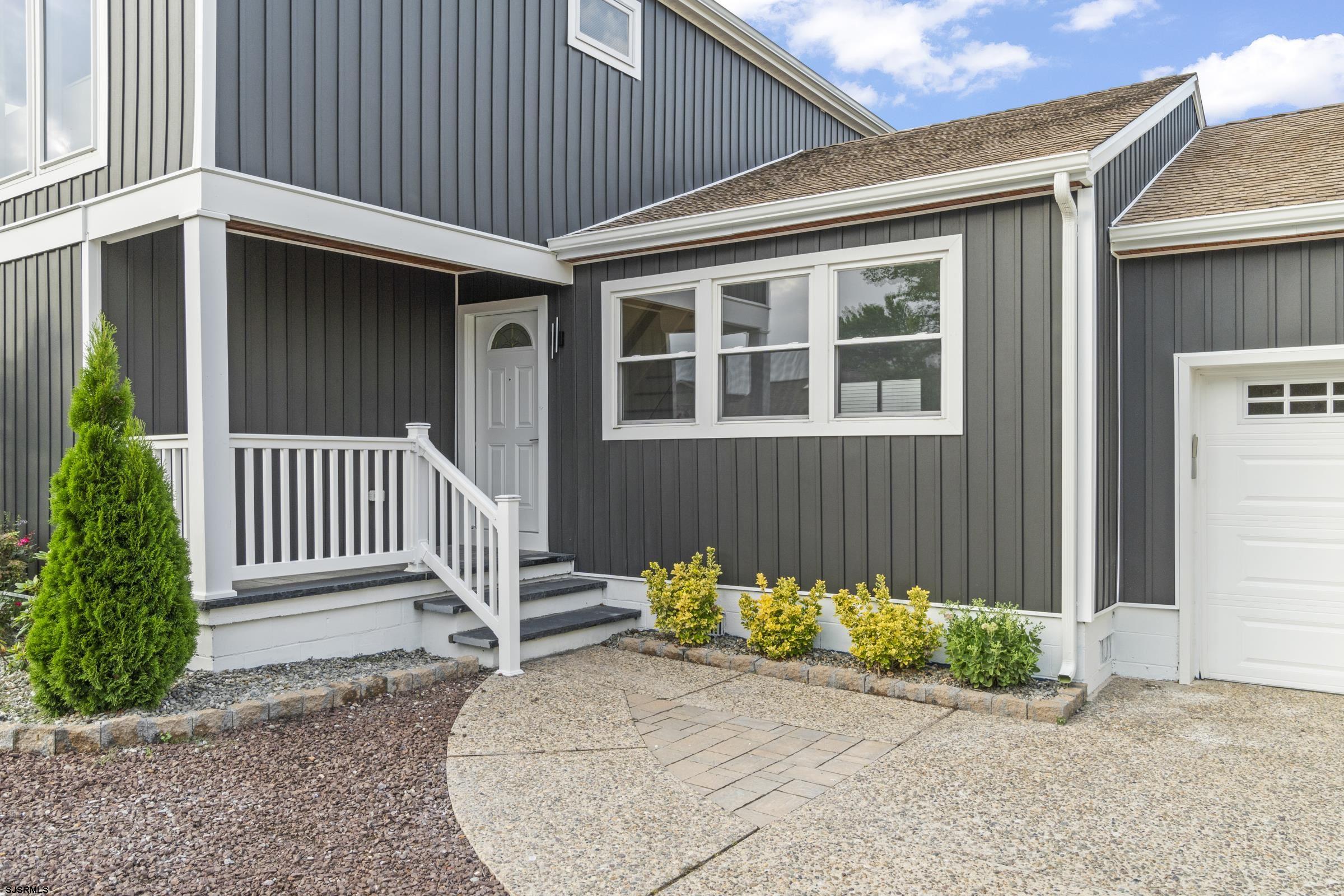 811 N Burghley Ave Ave