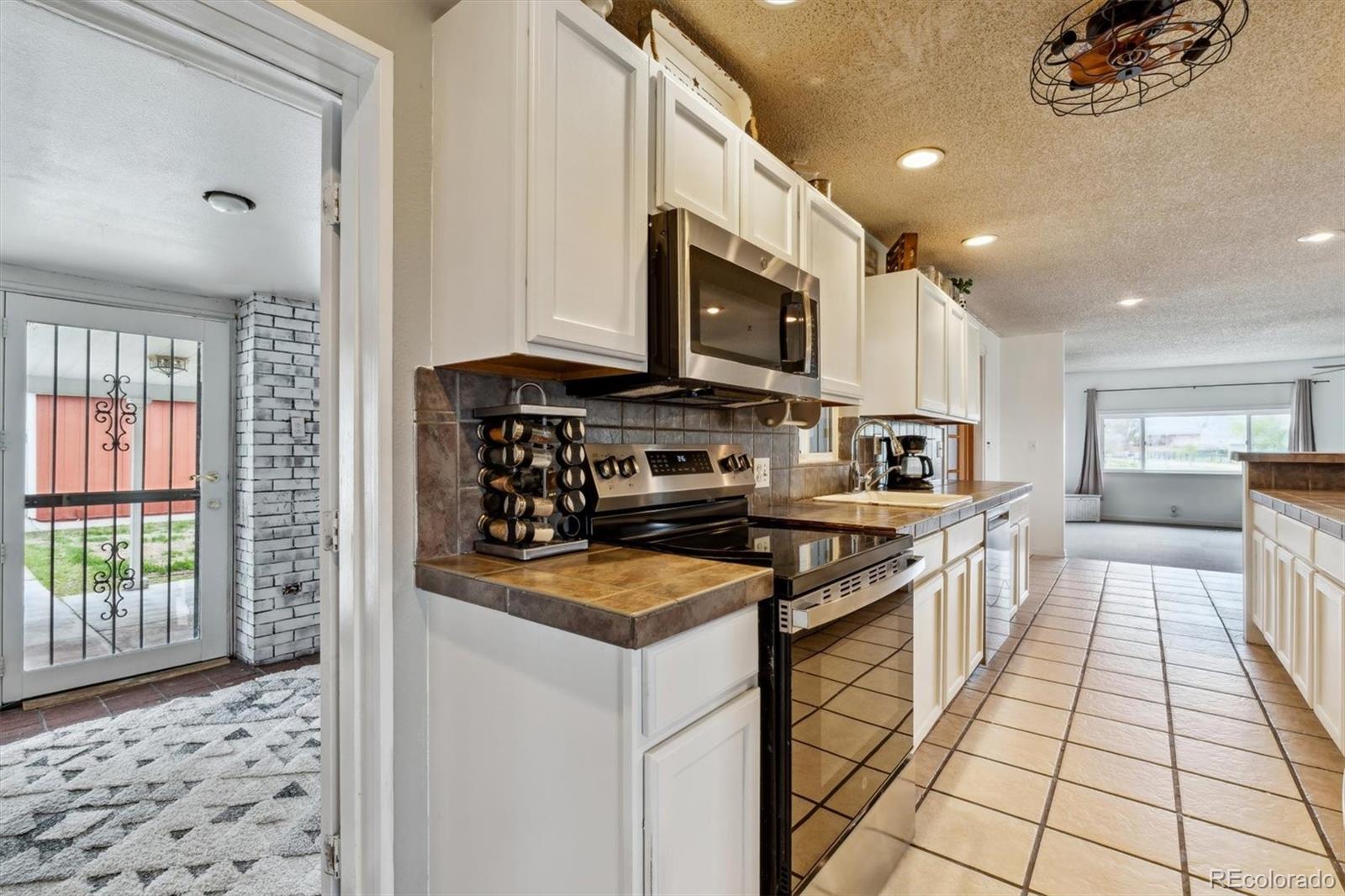 3559 Meadow Lane