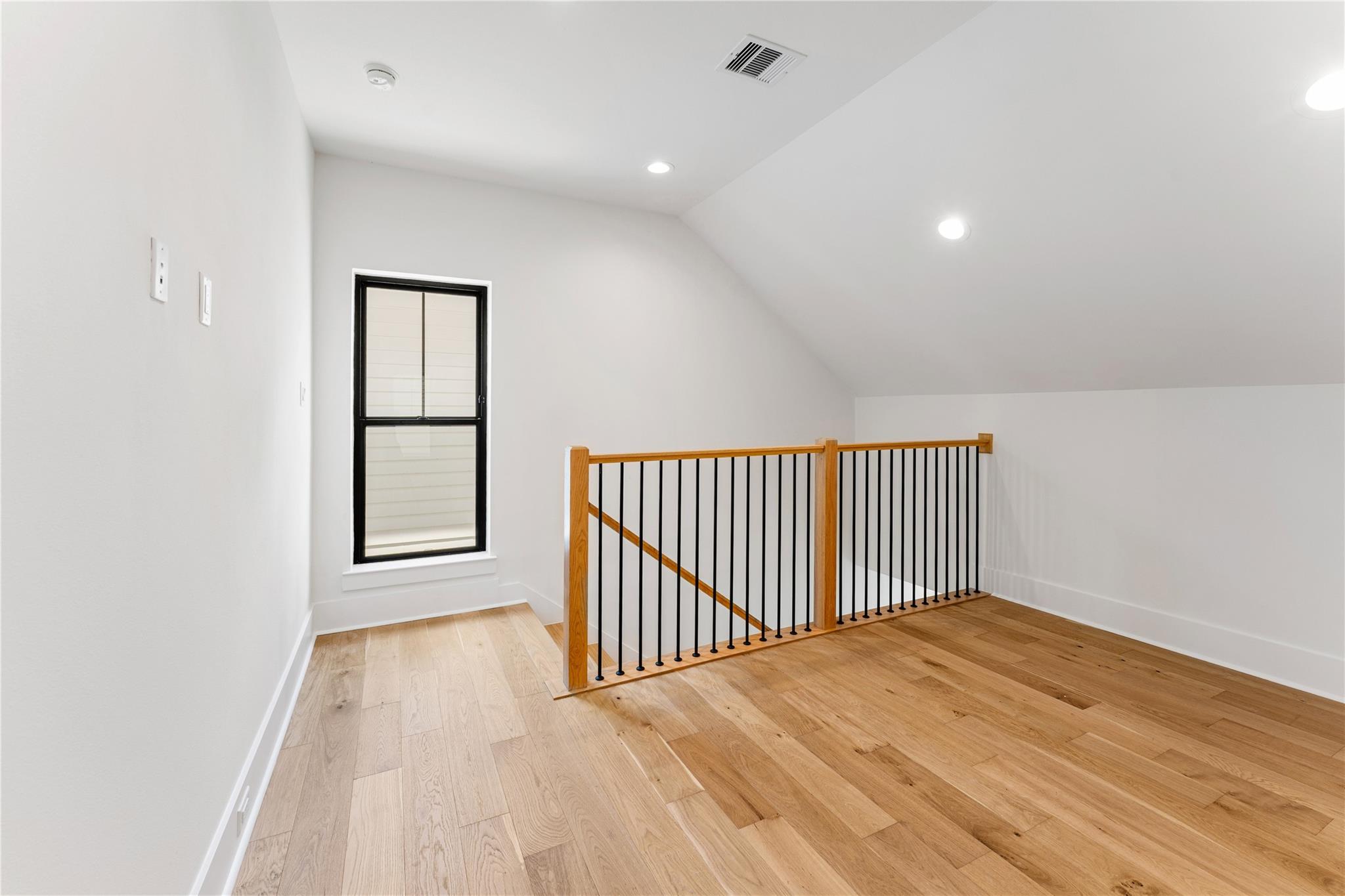 515 E 4th Street