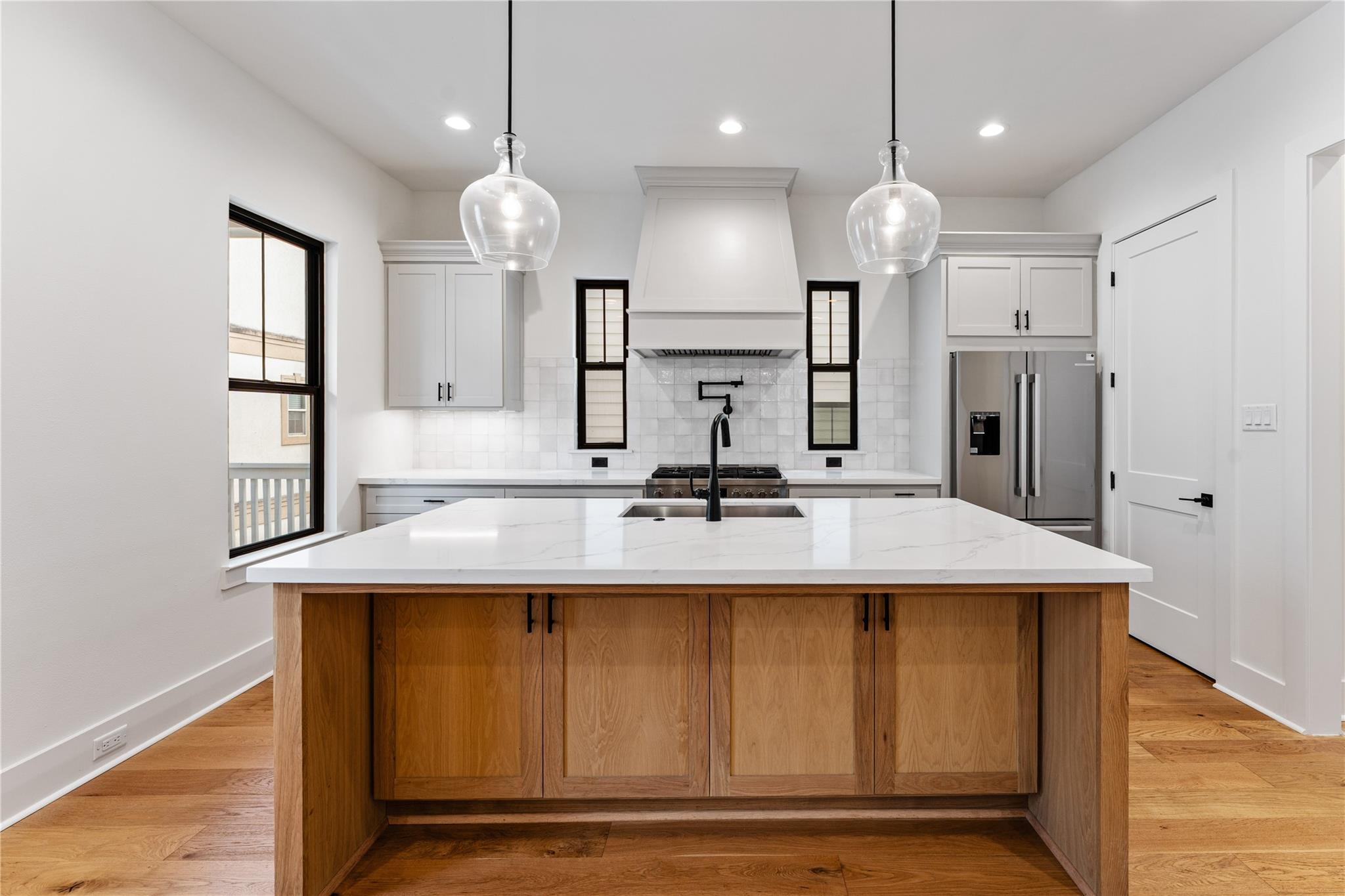 515 E 4th Street