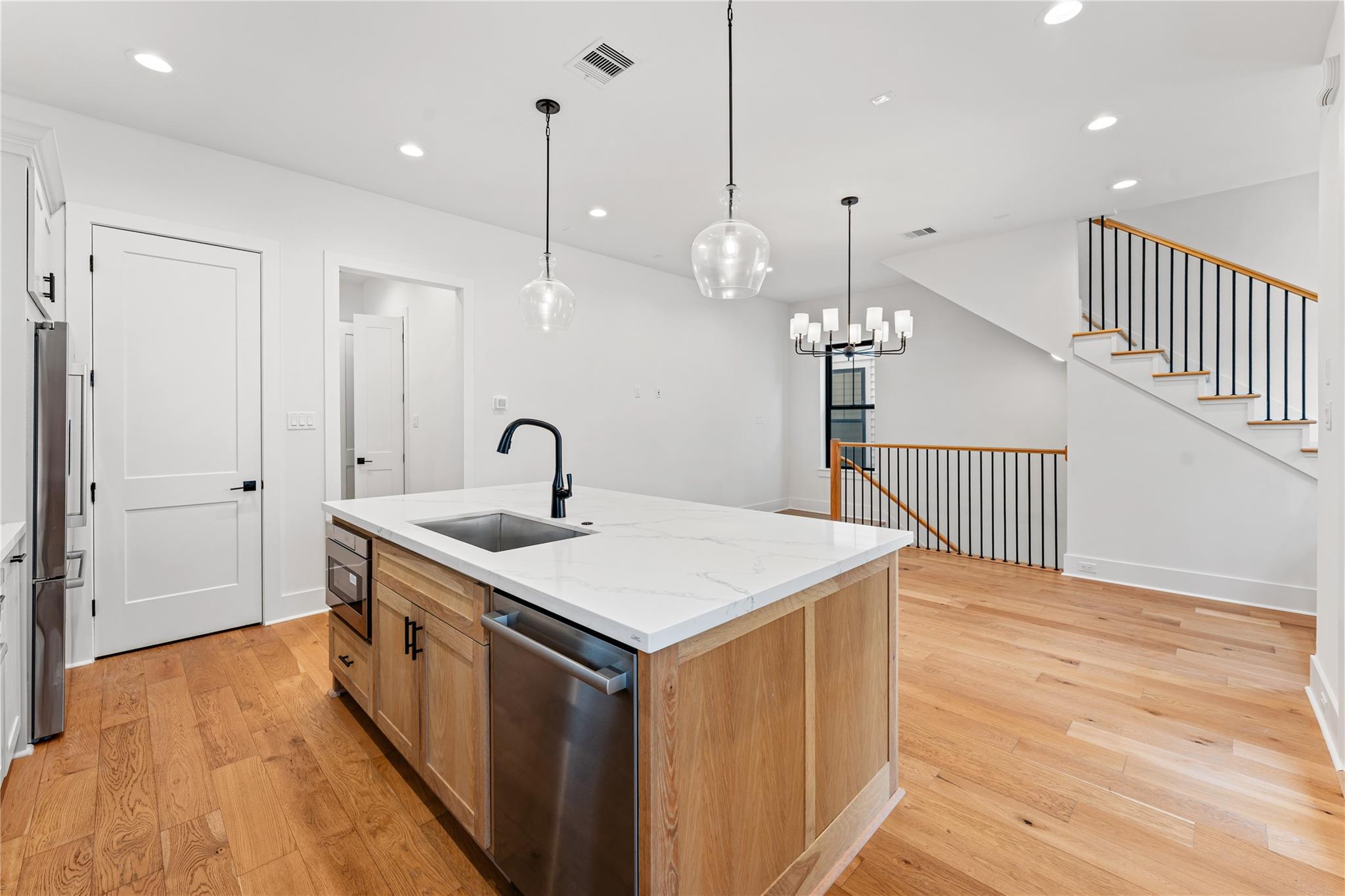 515 E 4th Street