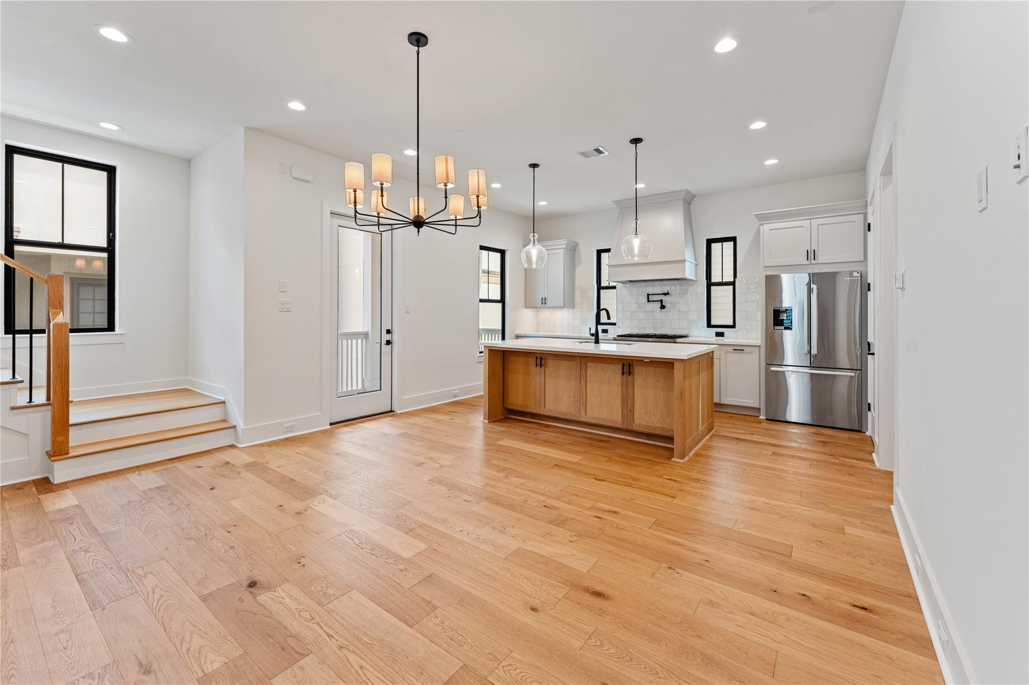 515 E 4th Street