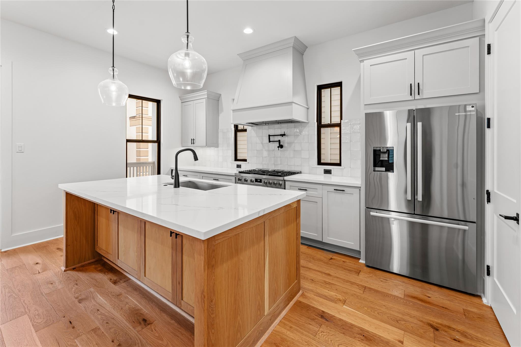 515 E 4th Street
