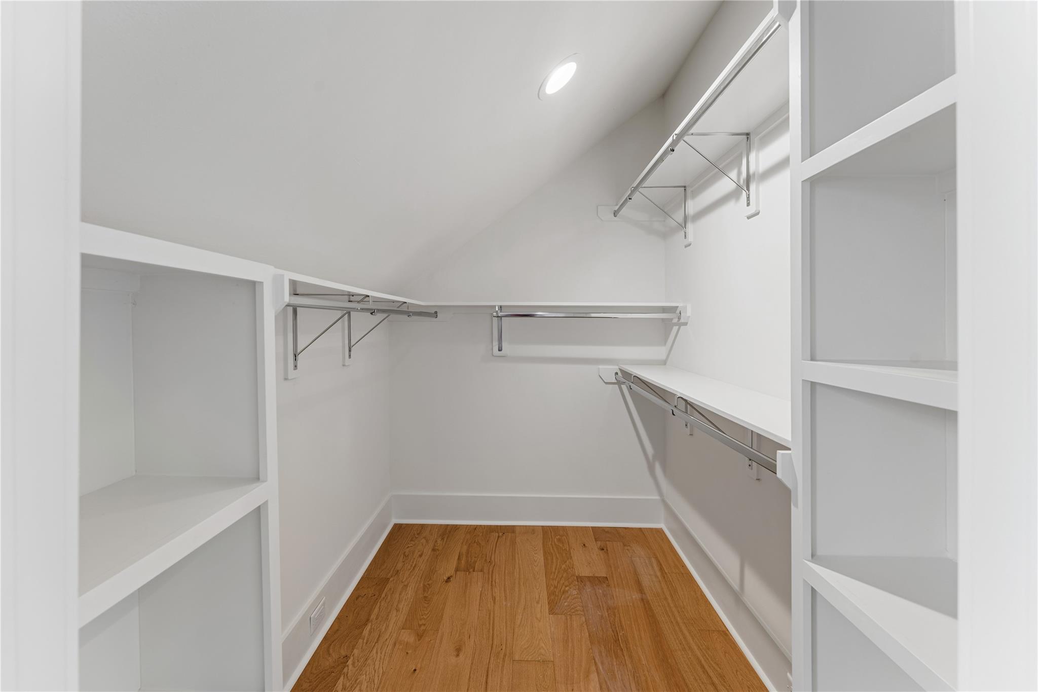 515 E 4th Street