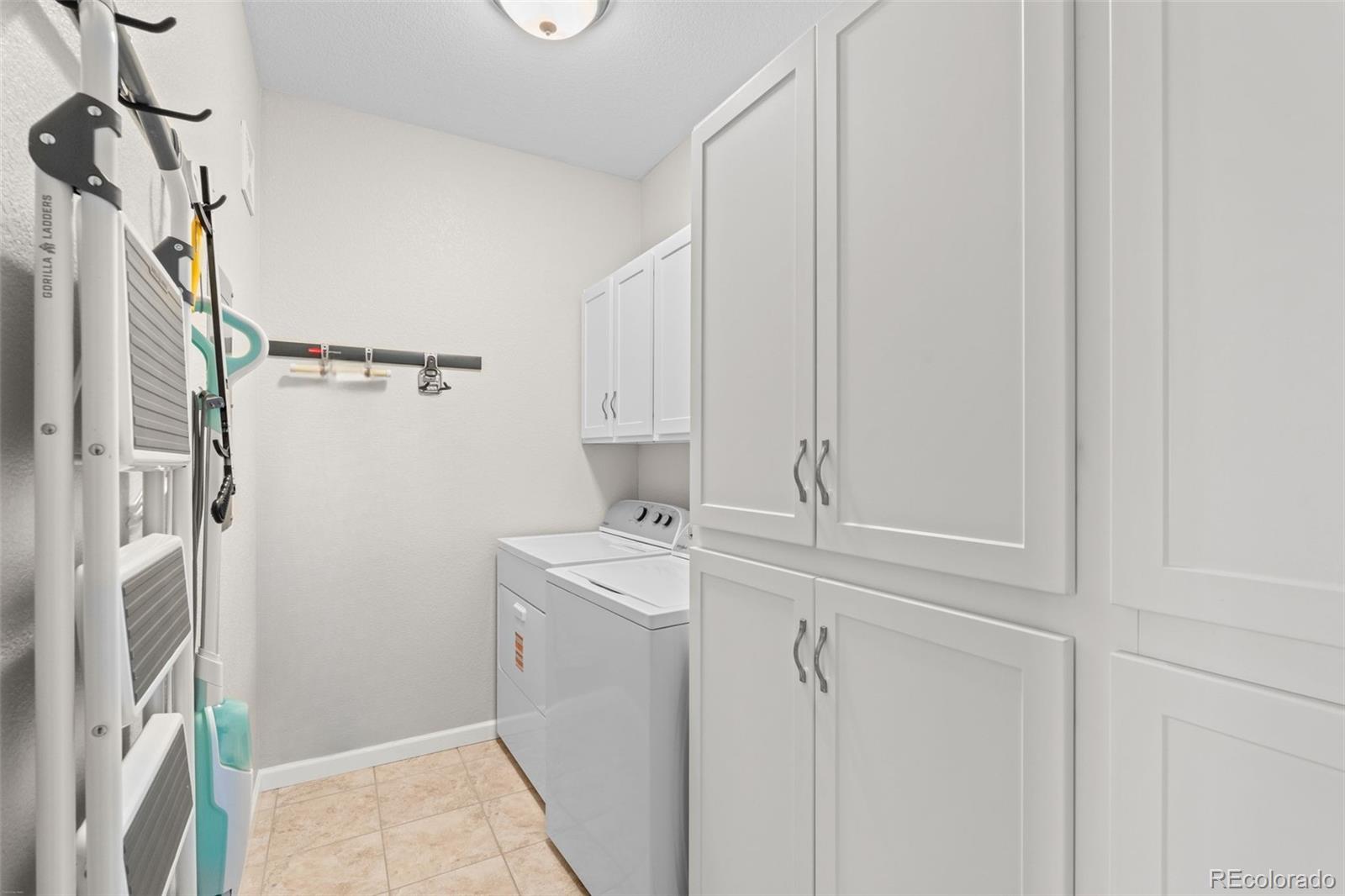 6262 Kilmer Loop Unit: 203
